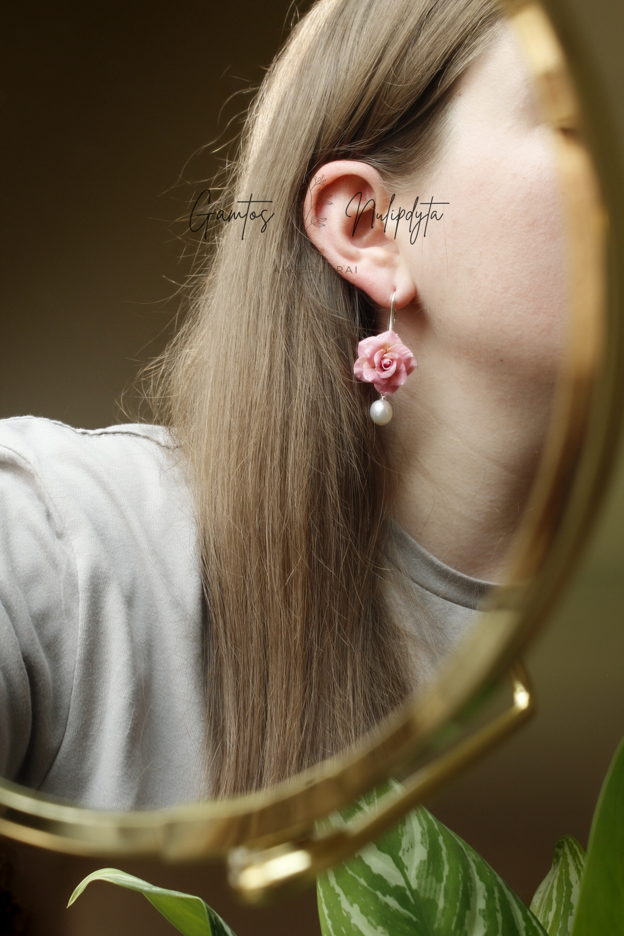 AUSKARAI "ROŽĖ" SU PERL. ANGL.UŽS.