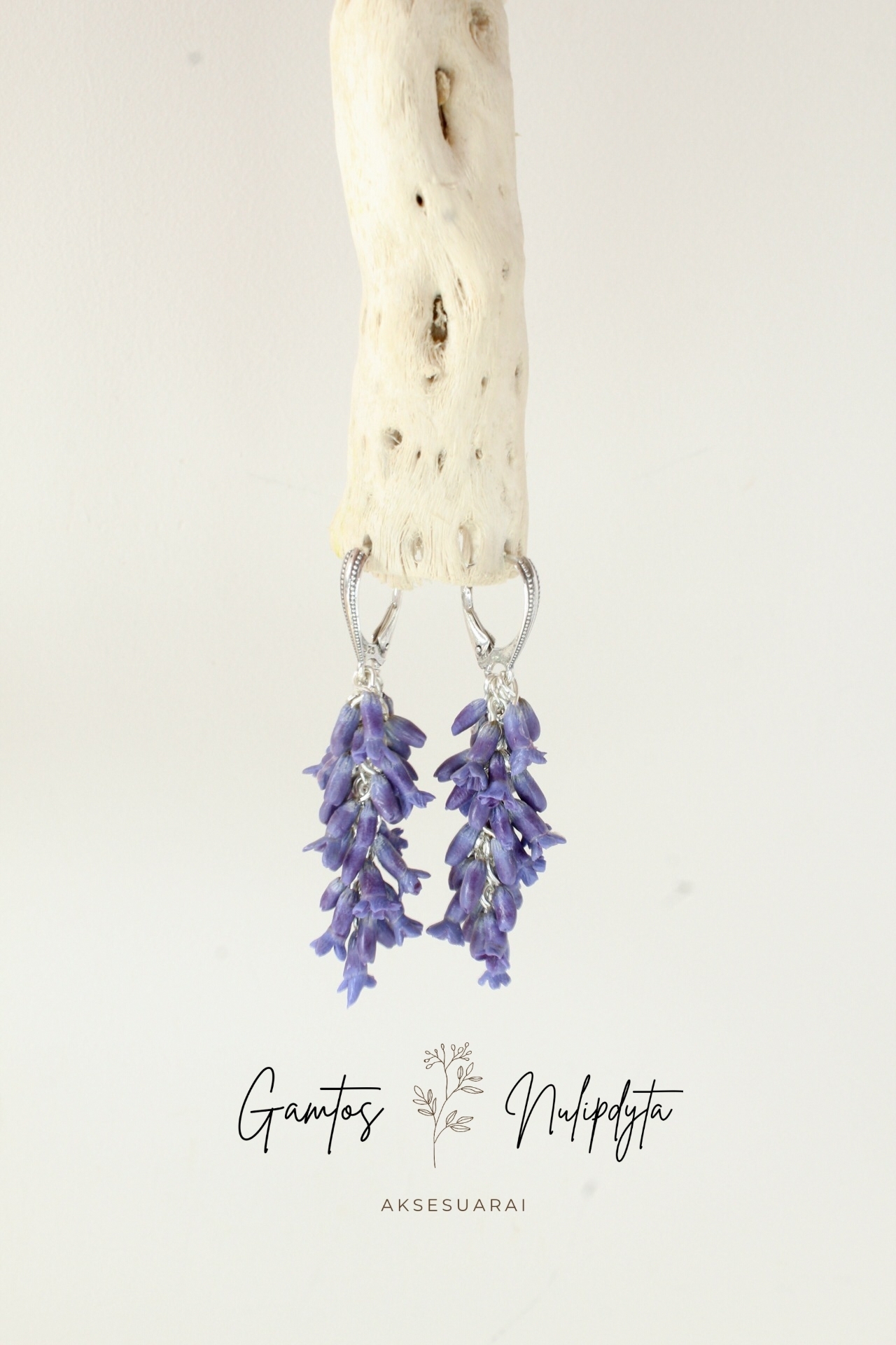 AUSKARAI "LEVANDOS" ANGL.UŽS.