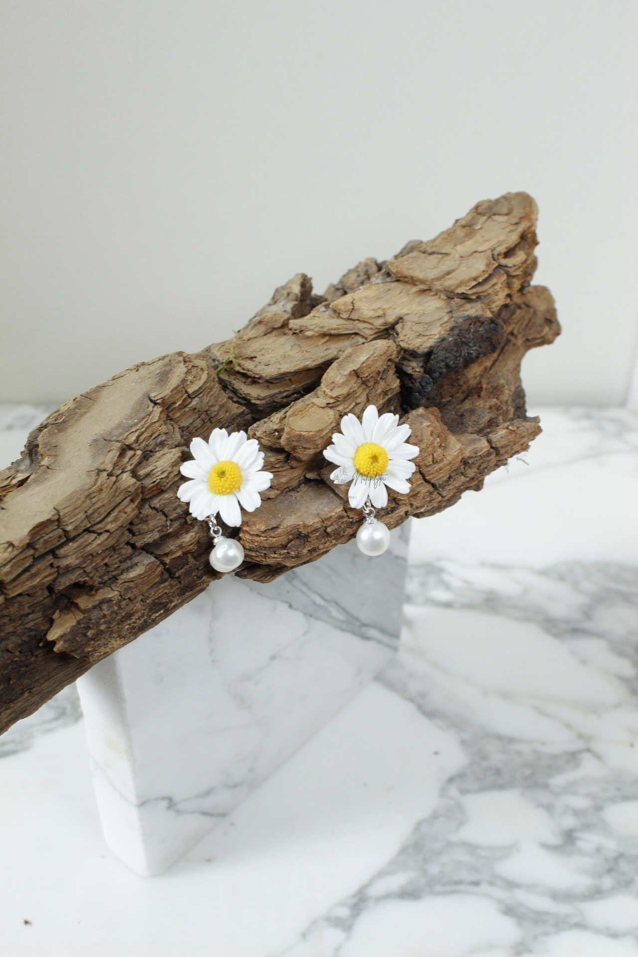 AUSKARAI "RAMUNĖLĖS" SU PERLIUKU