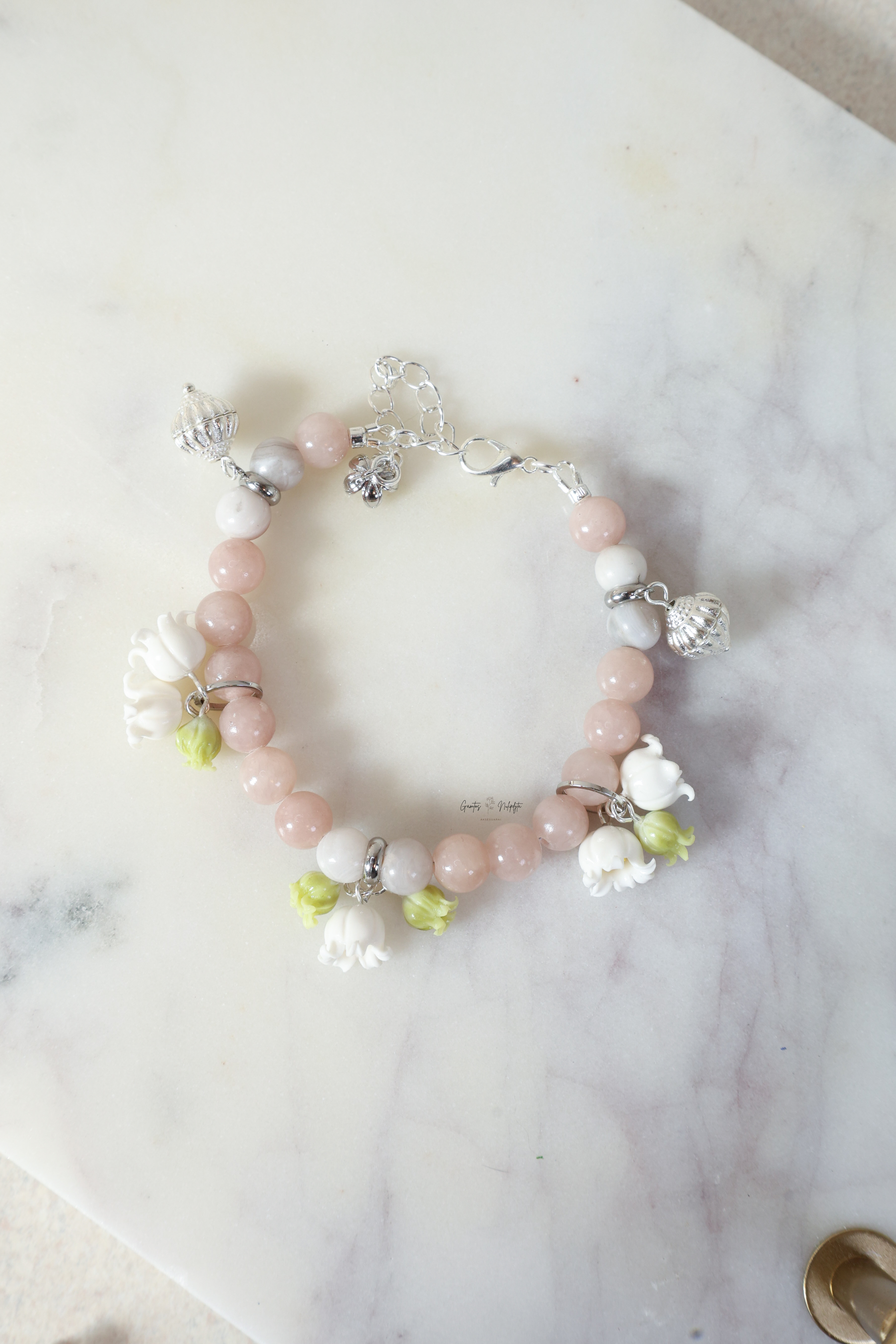 APYRANKĖ "PAKALNUTĖS" SU KAROLIUKAIS