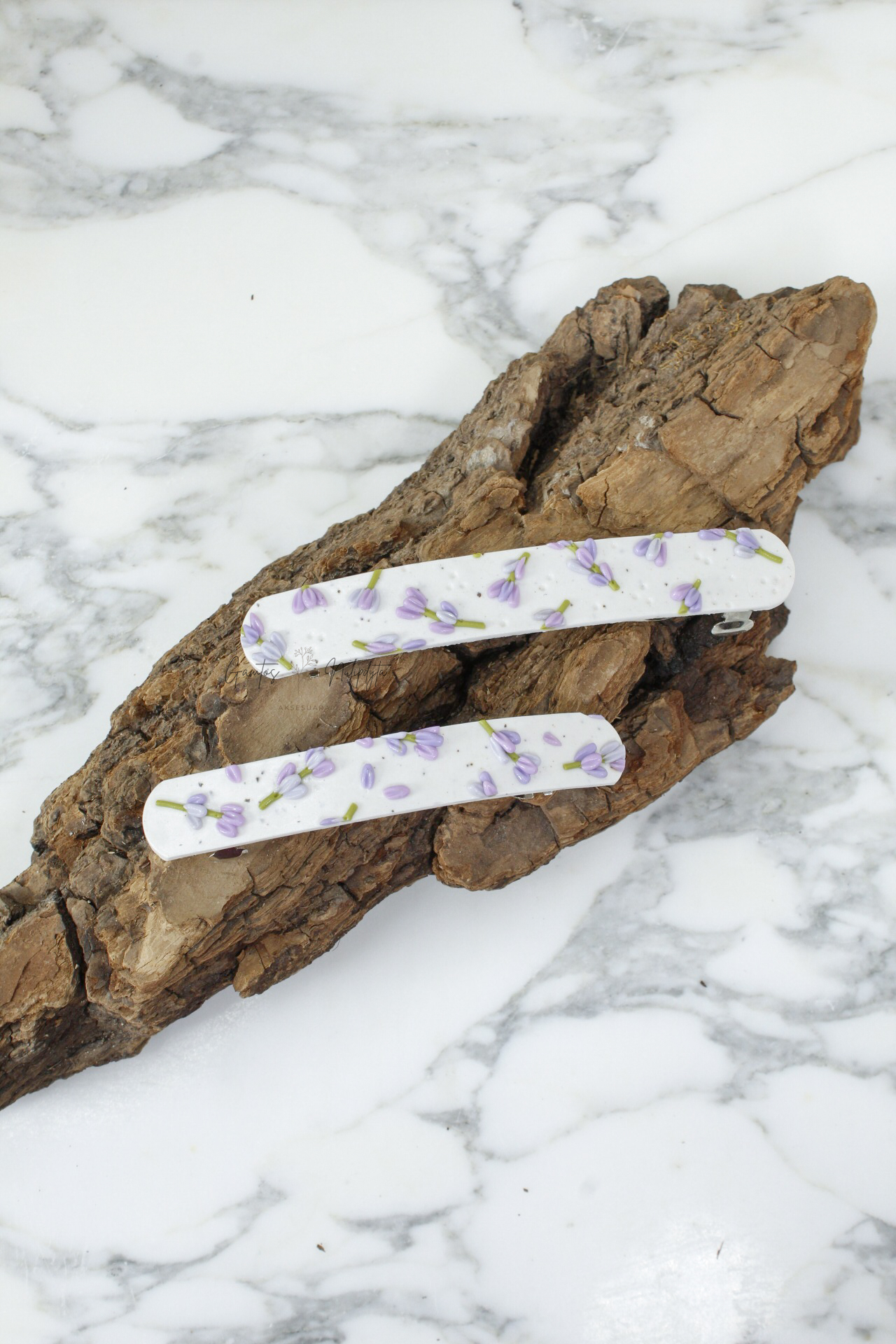 PLAUKŲ SAGĖ "LEVANDOS"