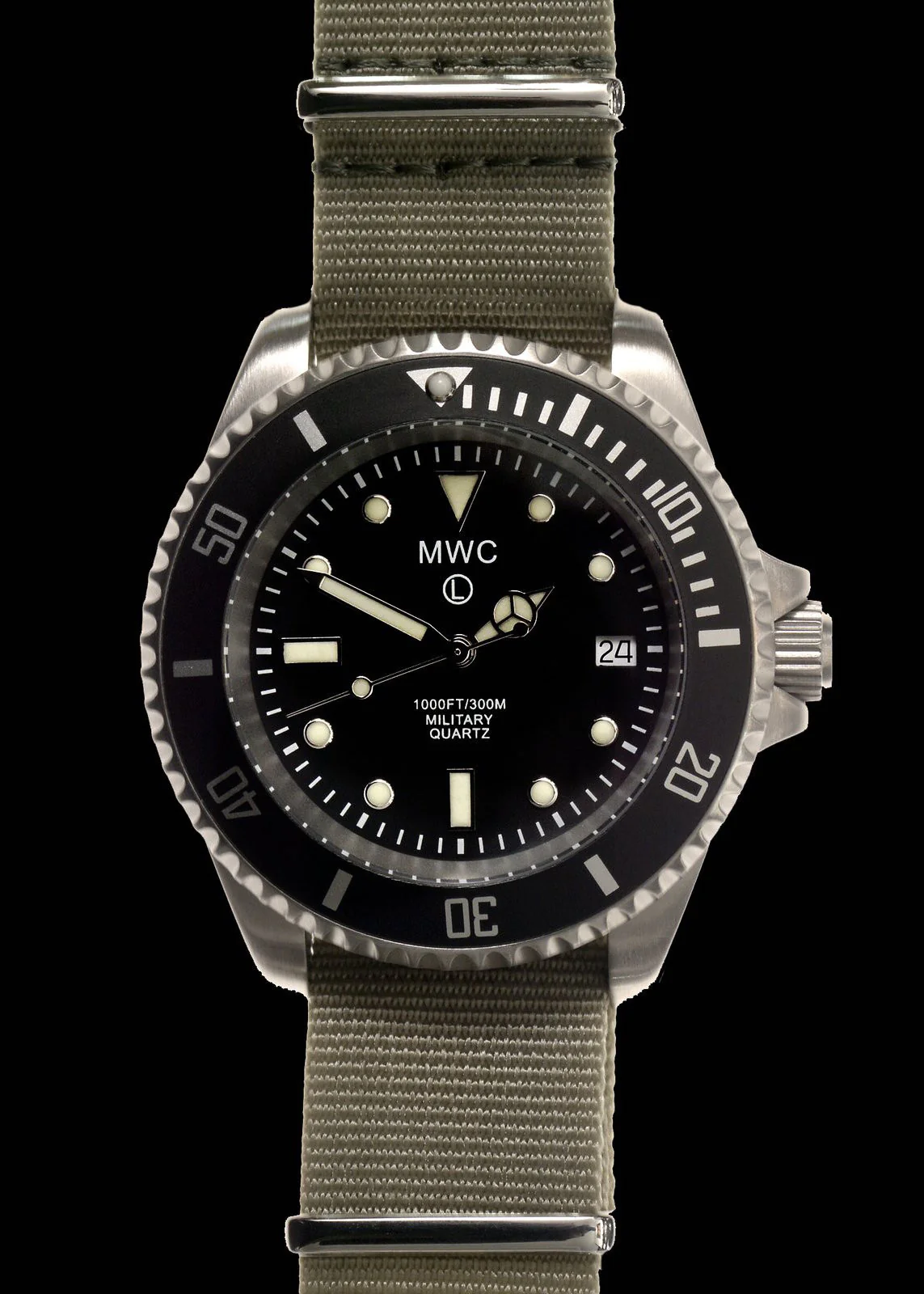 MWC 300m / 1000ft Stainless Steel Quartz Military Divers Watch model SUB/SS/B/Q