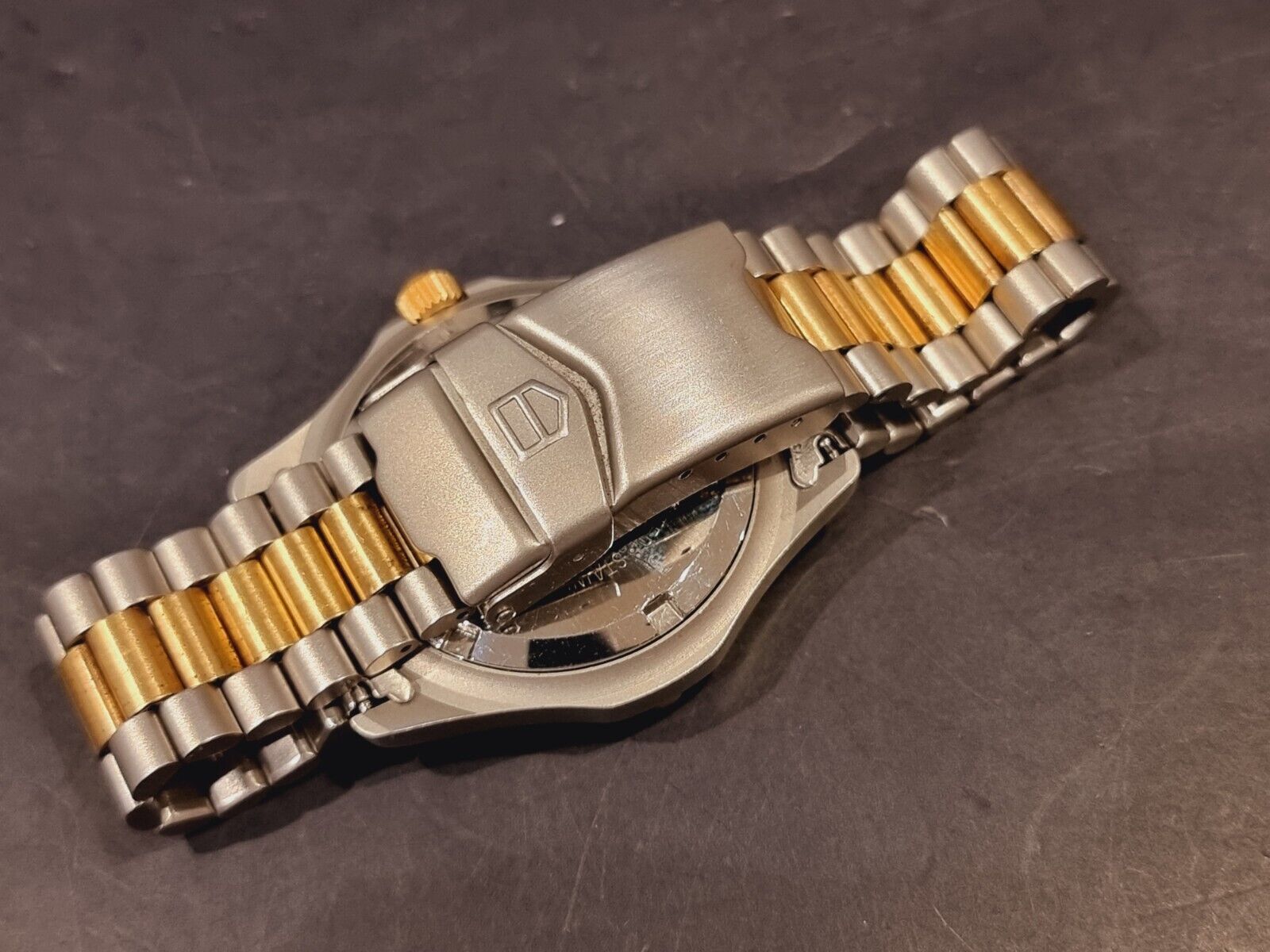 TAG HEUER 2000 MENS GENTS WATCH FULLSIZE GOLD STEEL MINT Hardly Been Used
