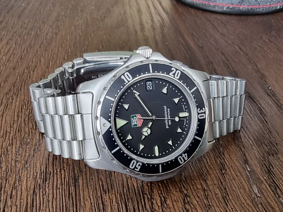 TAG Heuer 2000 Mens Rare Full Size 973.006 R2 military Army IN NEAR MINT COND