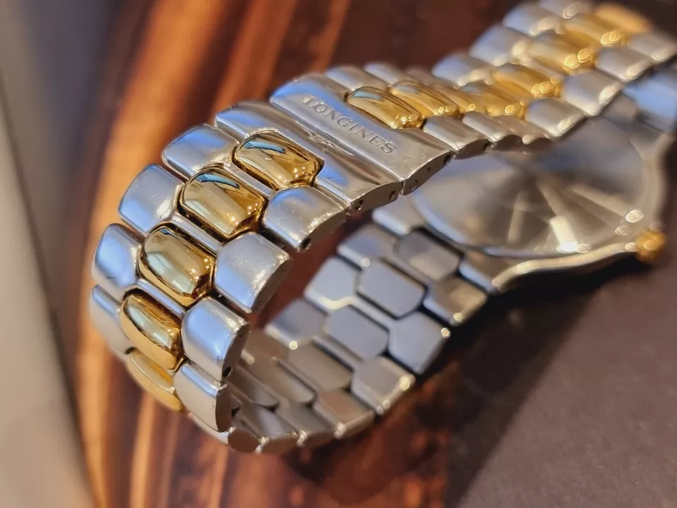 LONGINES Conquest Mens Date L1.614.3 MINT CONDITION gold Steel New Battery