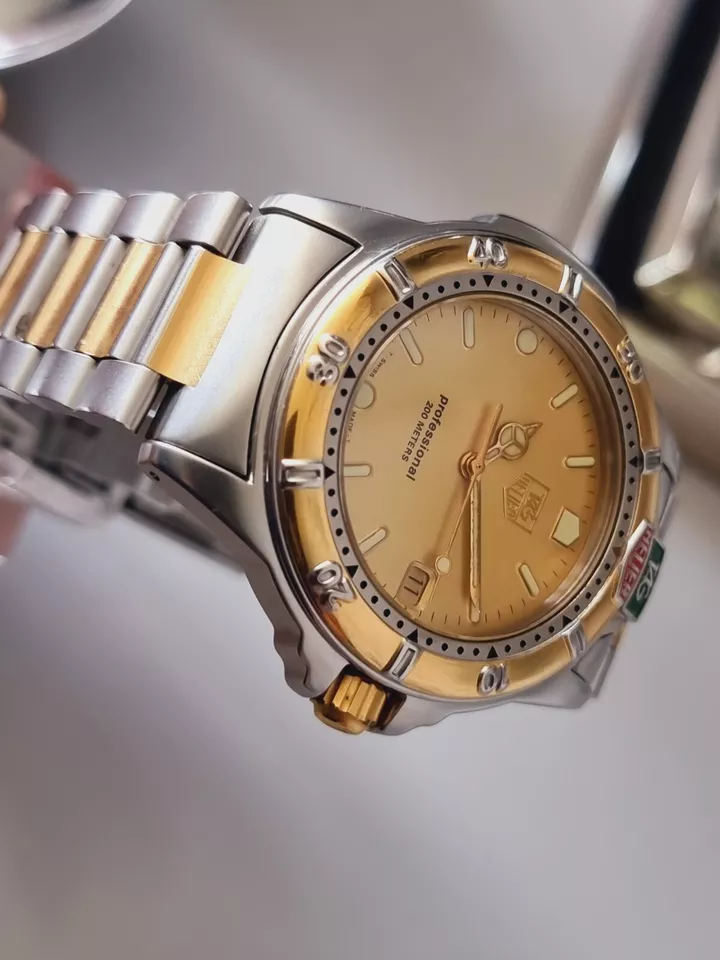 tag heuer 4000 Mens full size In Very Good condition Stunning Gold Steel Combo