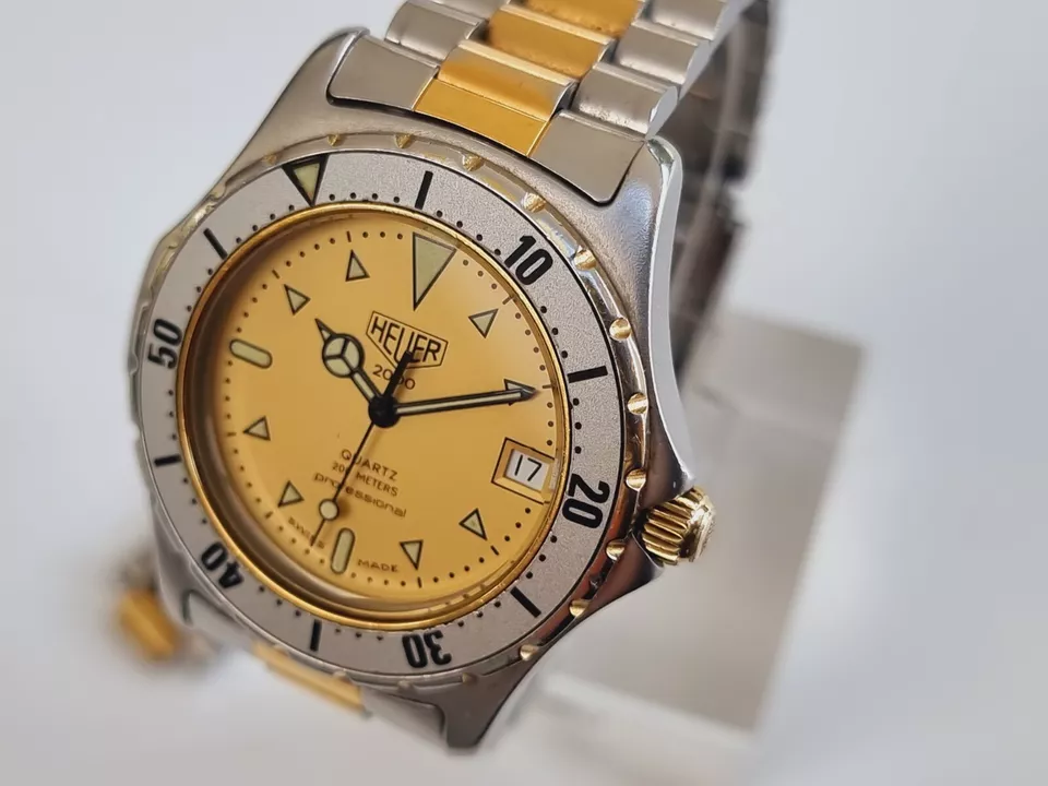 Tag Heuer HEUER 2000 rare Stunning Full Size In Very Good Condition HEUER strap