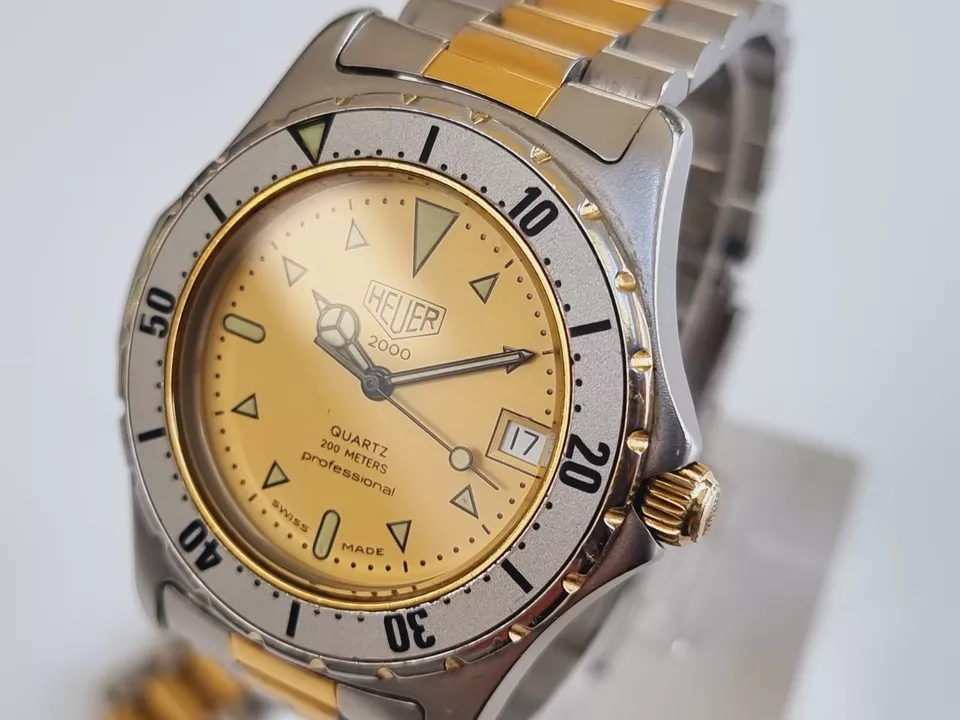 Tag Heuer HEUER 2000 rare Stunning Full Size In Very Good Condition HEUER strap