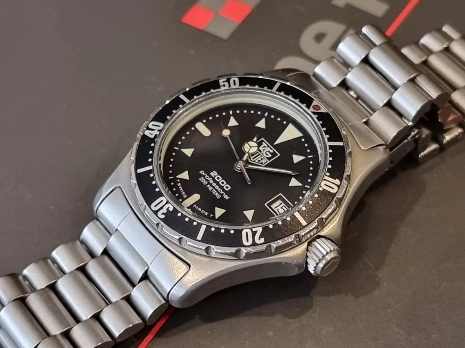 TAG HEUER 2000 Mid Size Rare 973.013b Black 2000 Logo On Dial MINT MINT