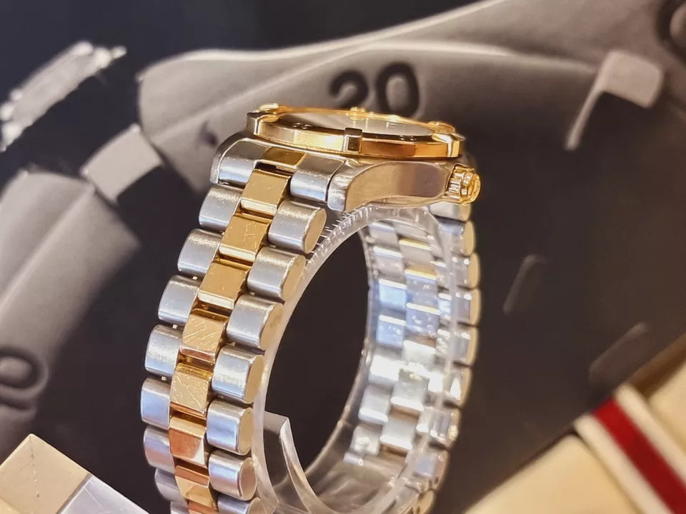 Tag Heuer 2000 Lady Gold And Steel Combination Very Good Condition Pre Aquaracer