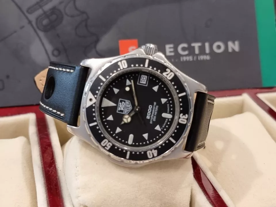 TAG Heuer 2000 Mens Full Size 973.006 Early Model Rare 2000 Logo On Dial