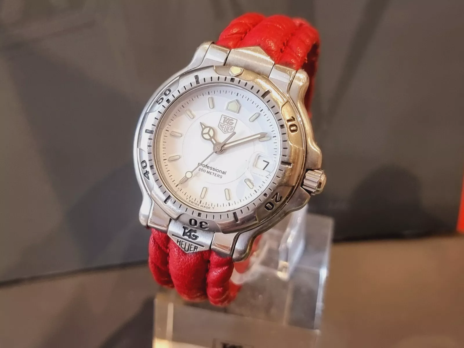 Tag Heuer 6000 Mid Size IN VERY GOOD CONDITION Must See SERVICED Bargain