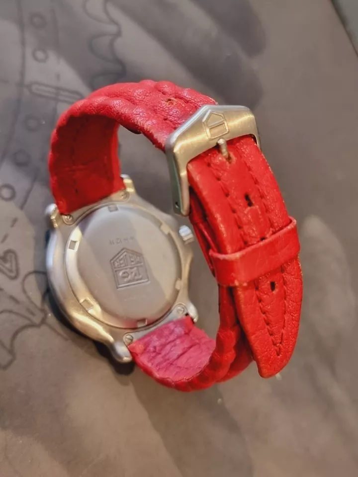 Tag Heuer 6000 Mid Size IN VERY GOOD CONDITION Must See SERVICED Bargain