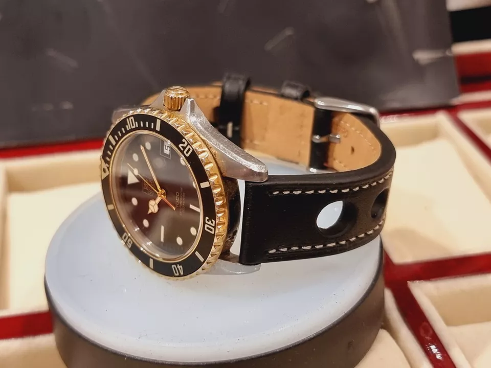 TAG Heuer 1000 Gold plated steel In Very Good Condition 980
