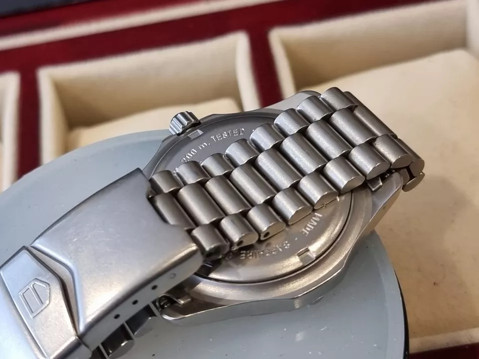 TAG Heuer 2000 Mens MINT CONDITION FULLY Serviced