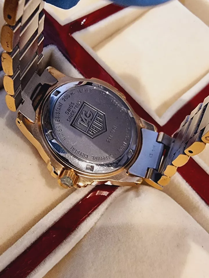 Tag Heuer 4000 Mid Size RARE FULLY GOLD PLATED IN VERY GOOD CONDITION read ad