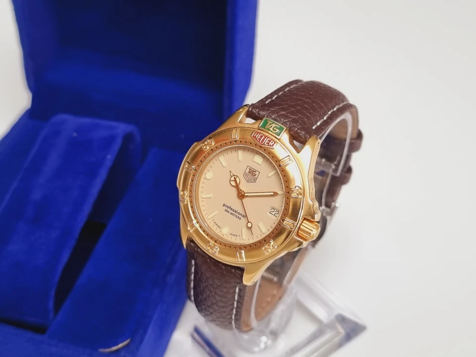 Tag heuer 4000 Mens Mid size Near Mint Condition RARE FULLY GOLD 18k Gold Plated