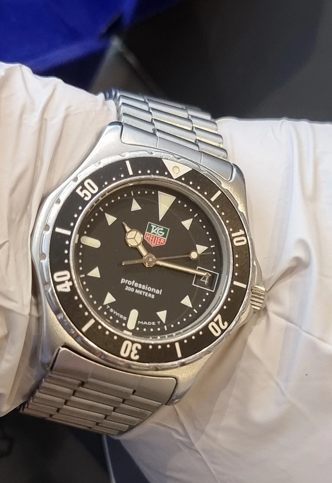 Tag Heuer 2000 Full Size Very Desirable Black Dial Black Bezel NEAR MINT COND