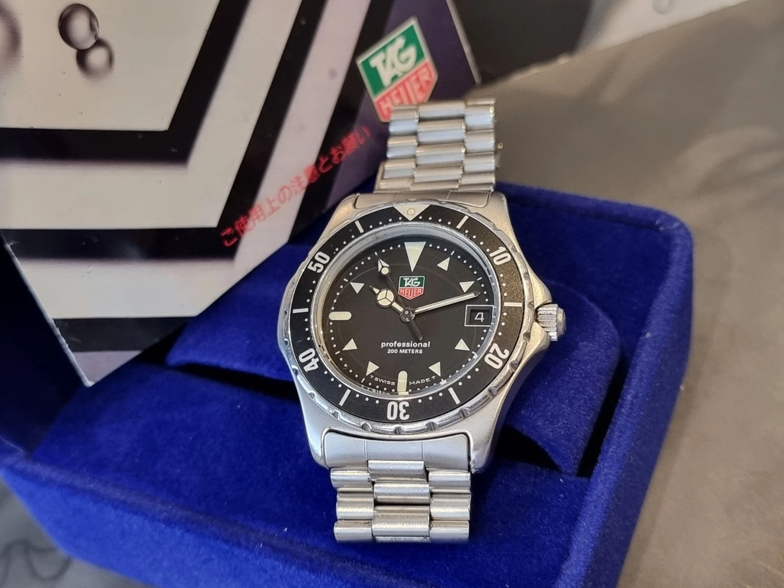 Tag Heuer 2000 Full Size Very Desirable Black Dial Black Bezel NEAR MINT COND