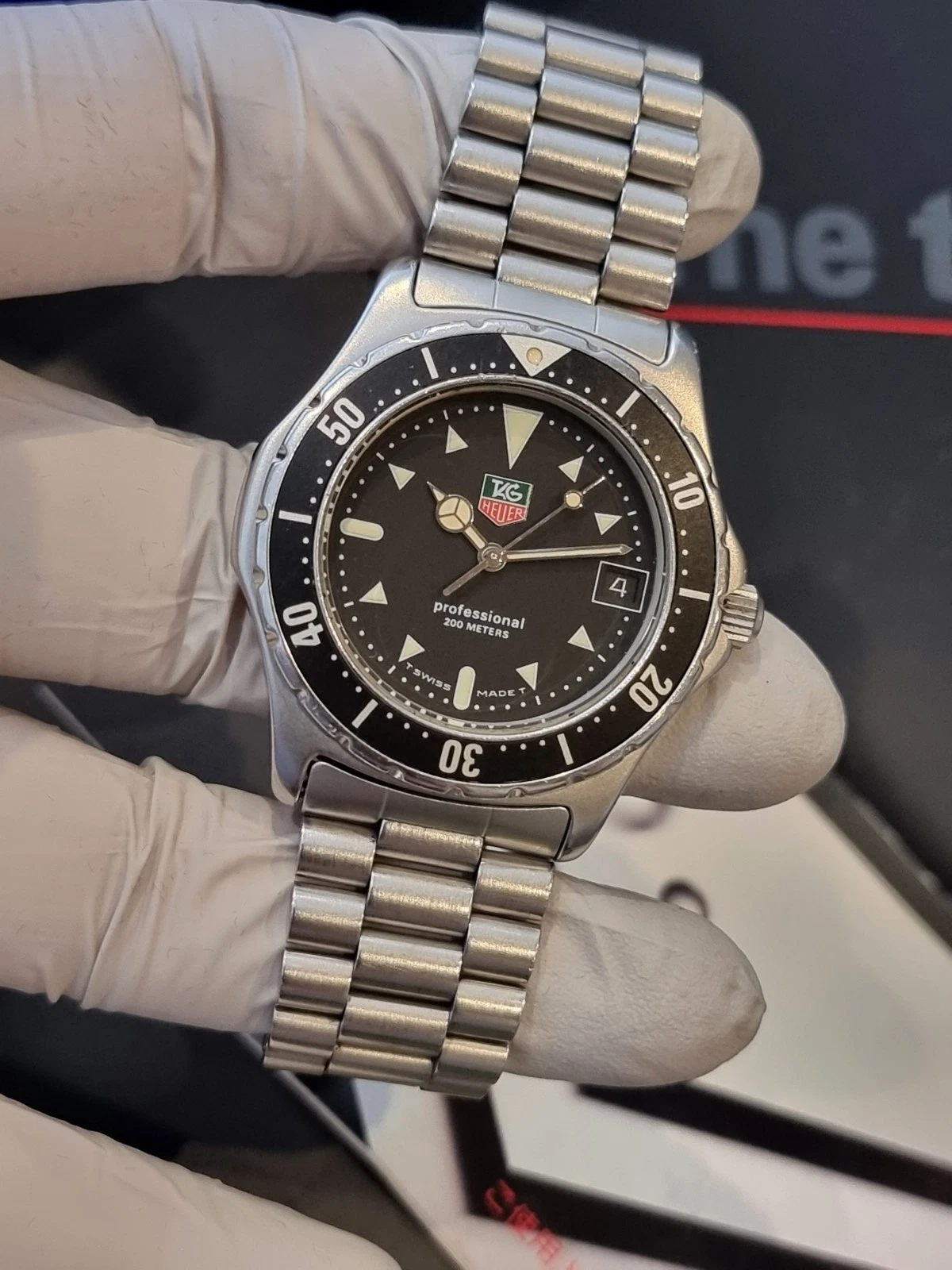Tag Heuer 2000 Full Size Very Desirable Black Dial Black Bezel NEAR MINT COND