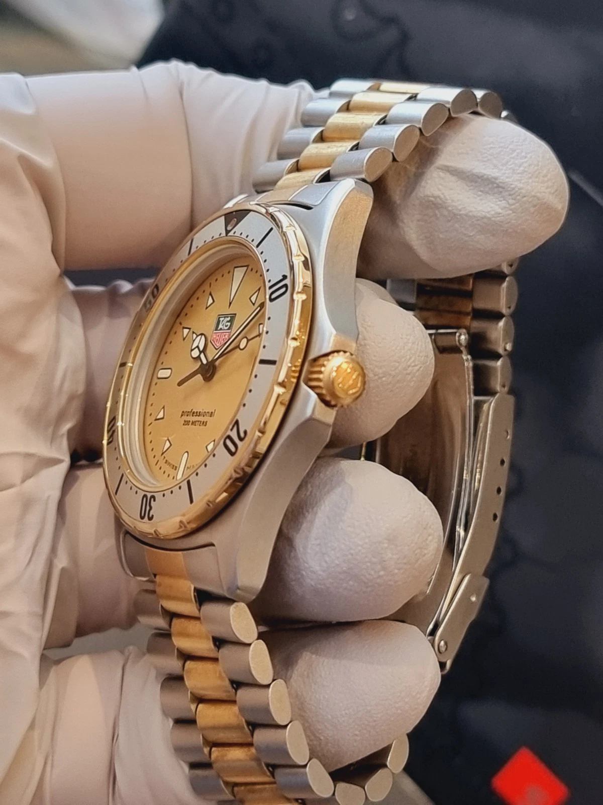 Tag Heuer 2000 Full Size MINT CONDITION Gold Plated And Steel Combination