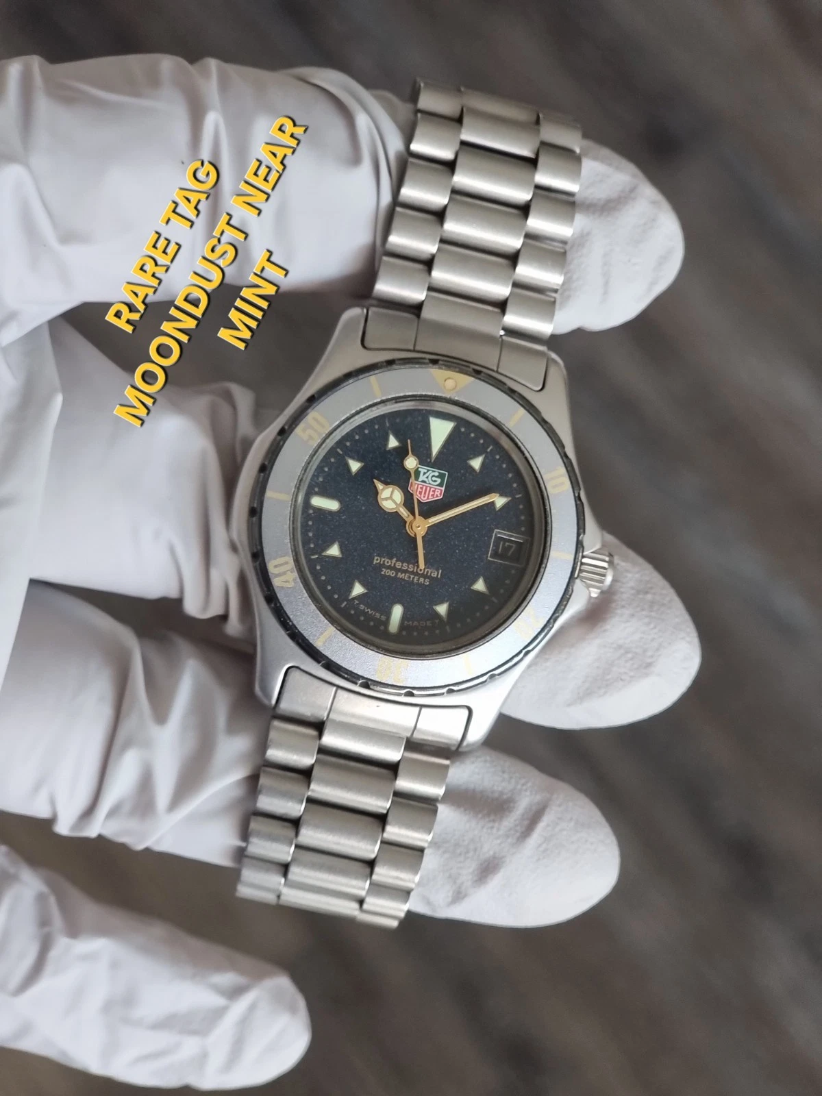 Tag Heuer 2000 Mid Size Mens Moondust NEAR MINT Condition Collectable + Booklet