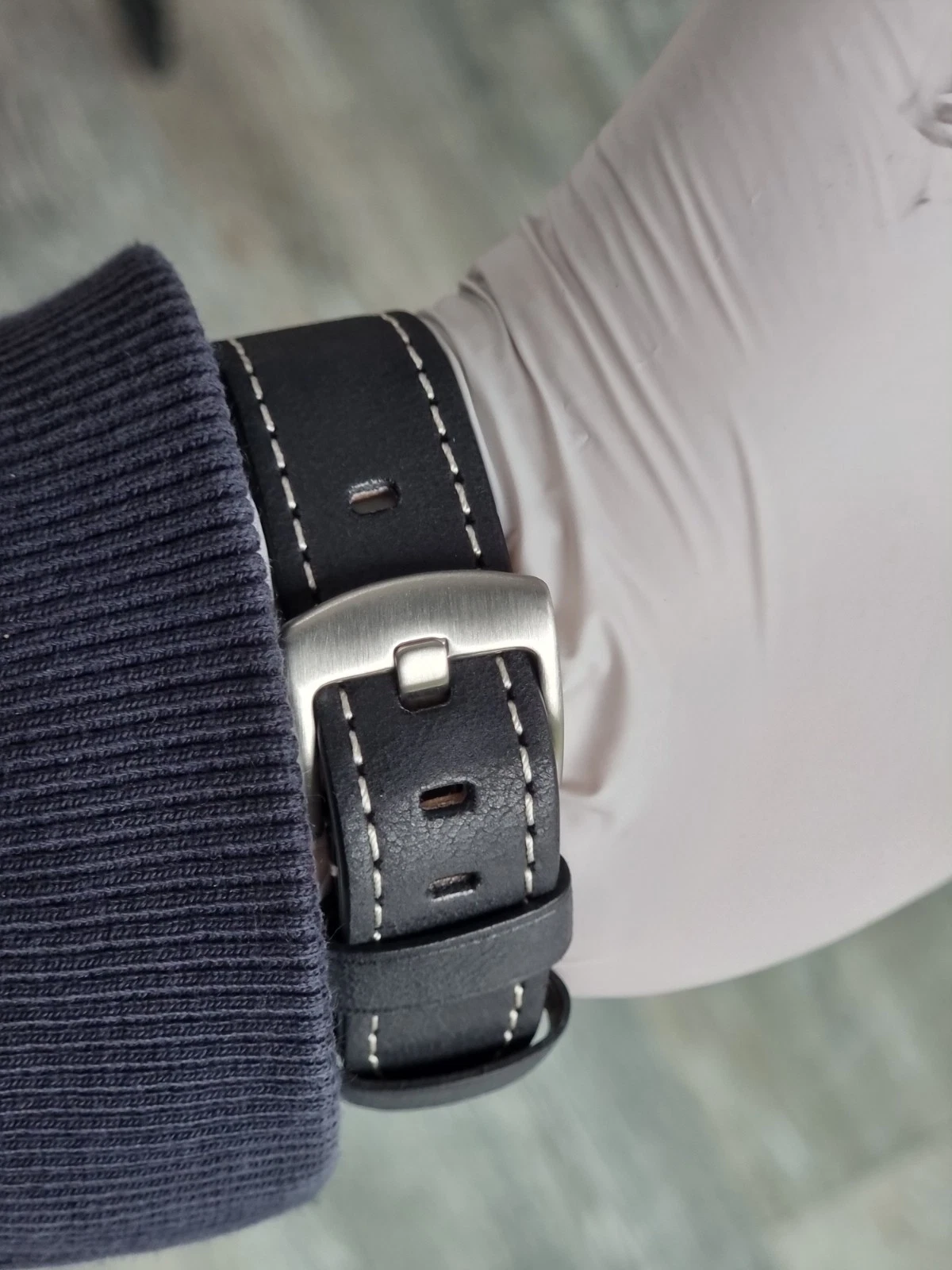 TAG HEUER 1000 Mens Dive Watch Very Rare In very Good Condition + Manual