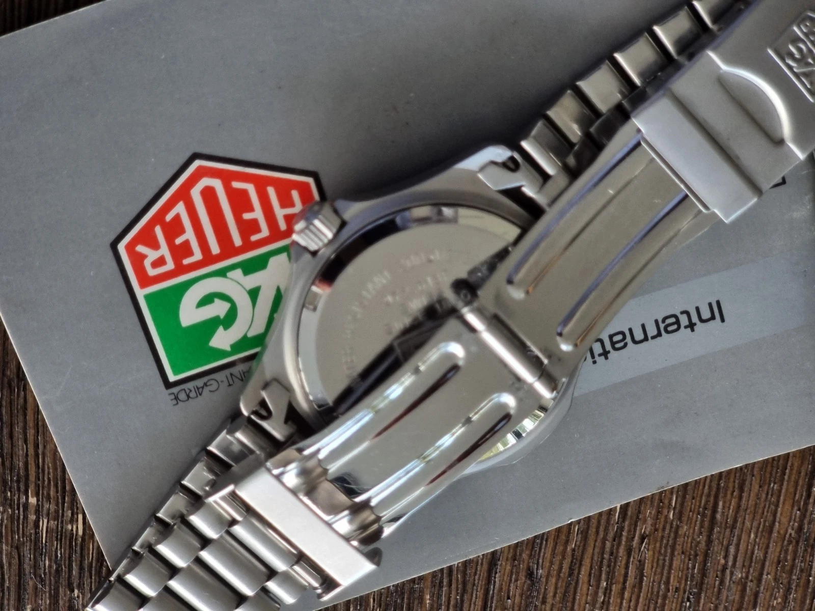 Tag Heuer 2000 Mid Size Mens Moondust NEAR MINT Condition Collectable + Booklet
