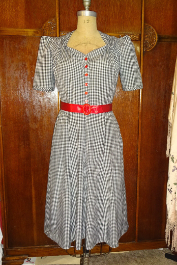 1930s Style Sweetheart Neck or Button Up Dress with Tucks and Full Skirt Custom Made in Your Size From a Vintage Pattern 1939