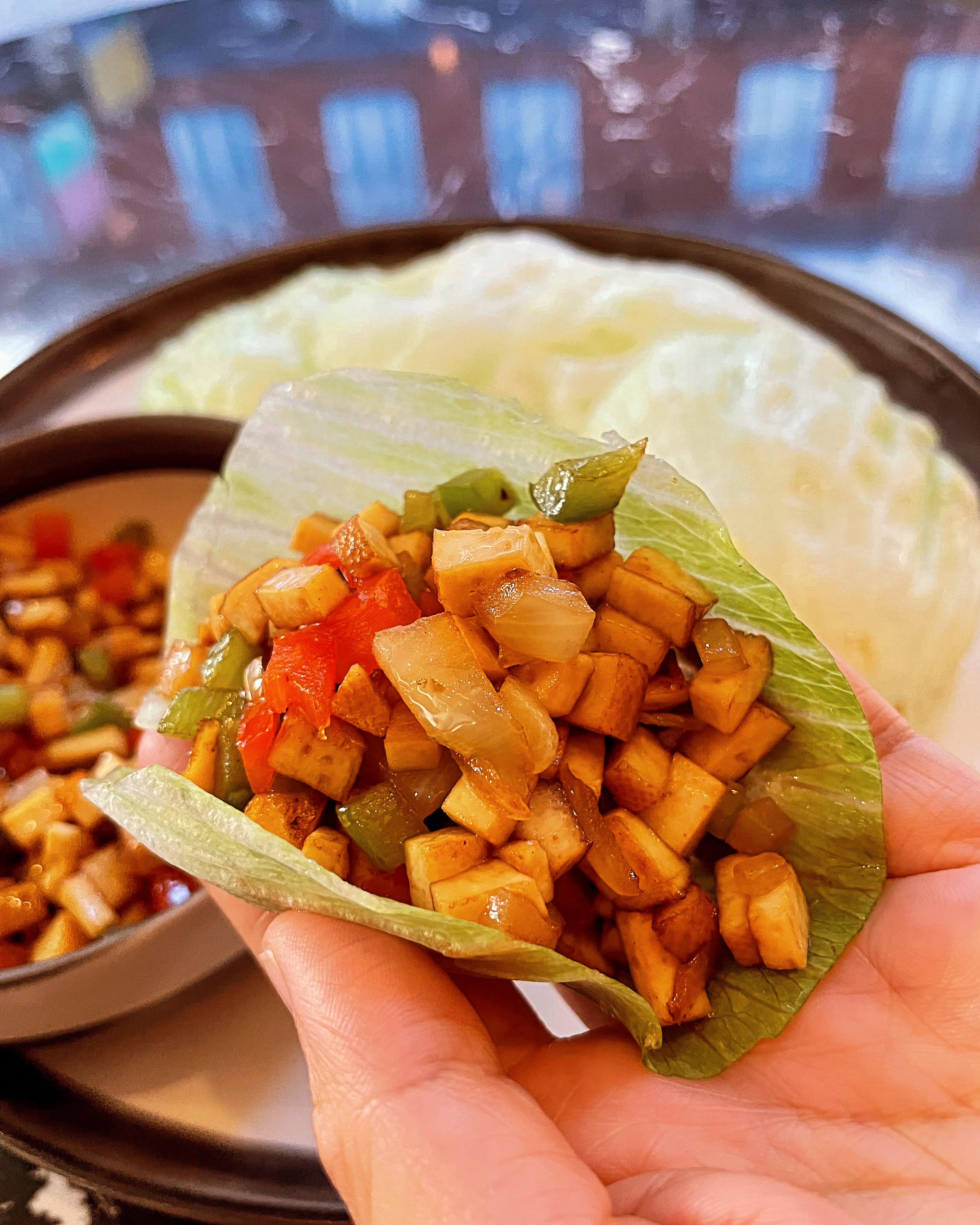 22.Lettuce Wrapped Dried Tofu