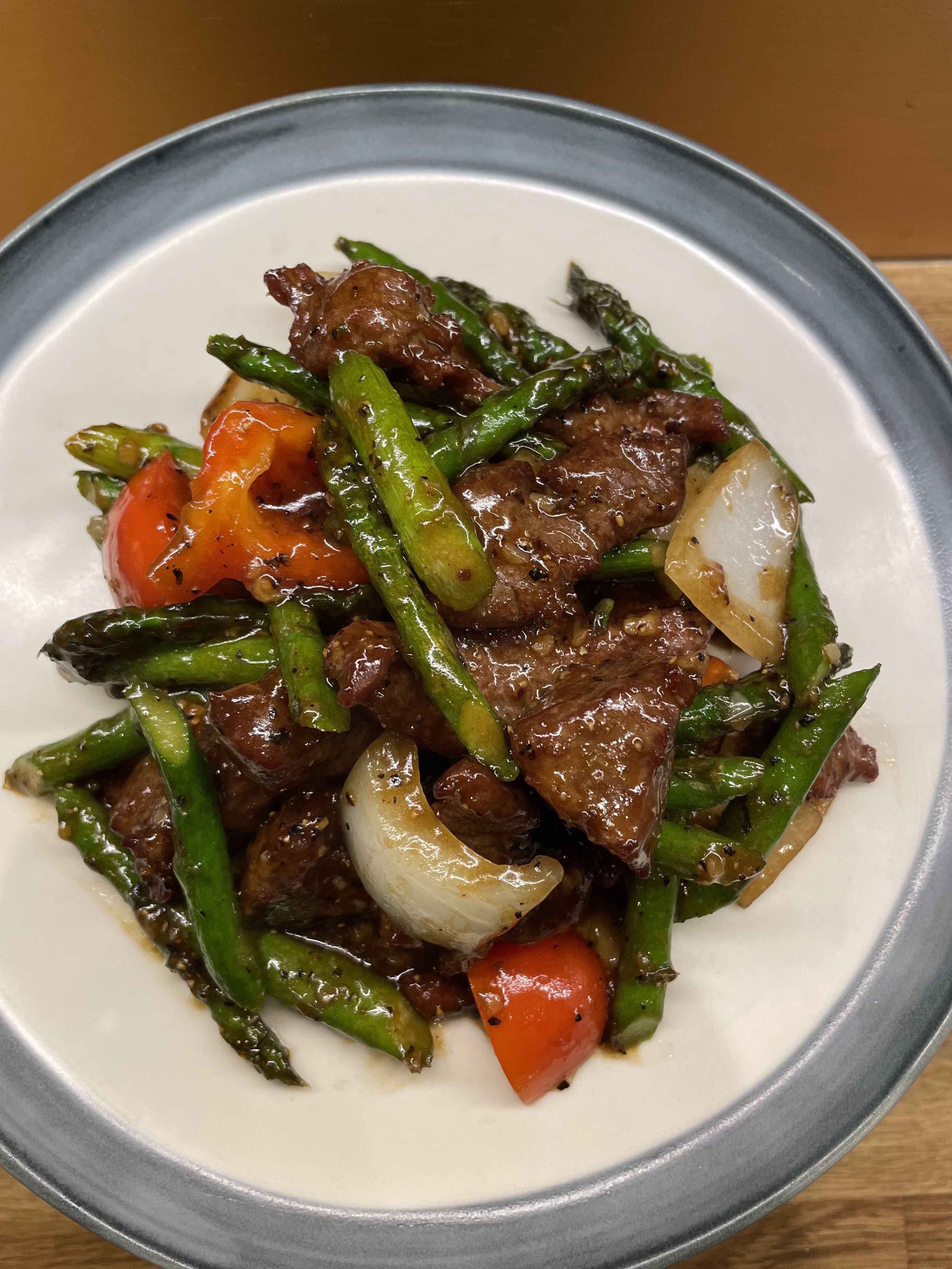 55.Asparagus Beef fillet with Black Pepper