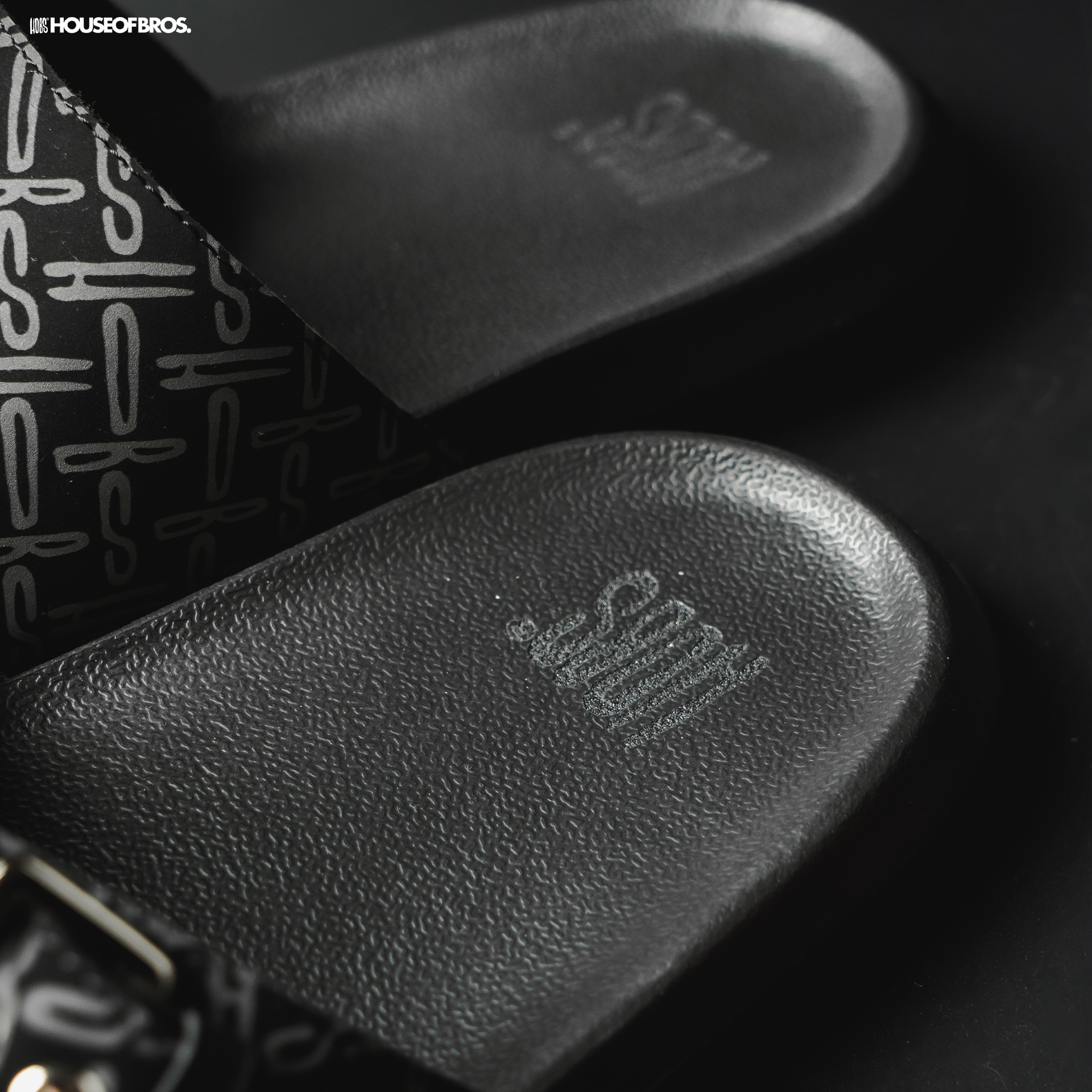 HOBS DOUBLE STRIP SLIDES
