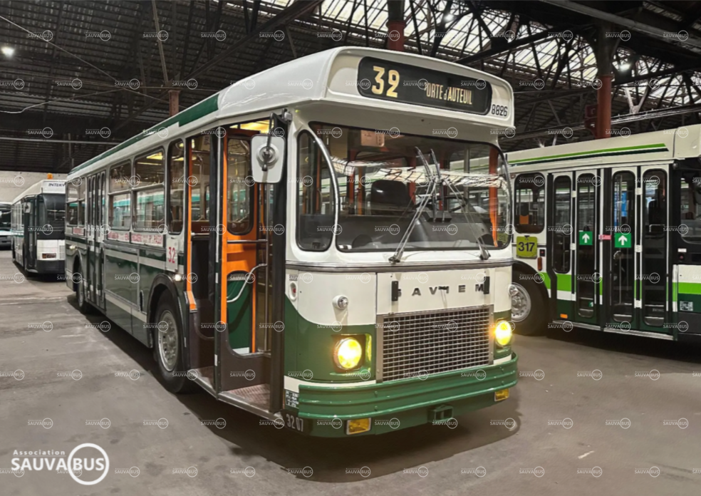 Cartes postales des bus