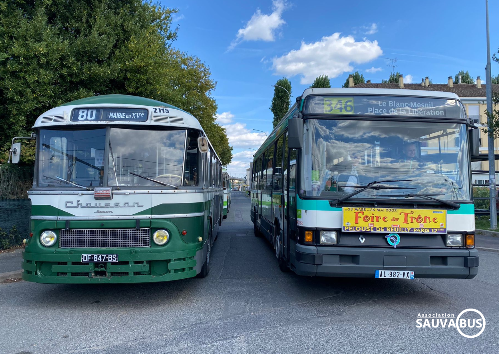 Cartes postales des bus