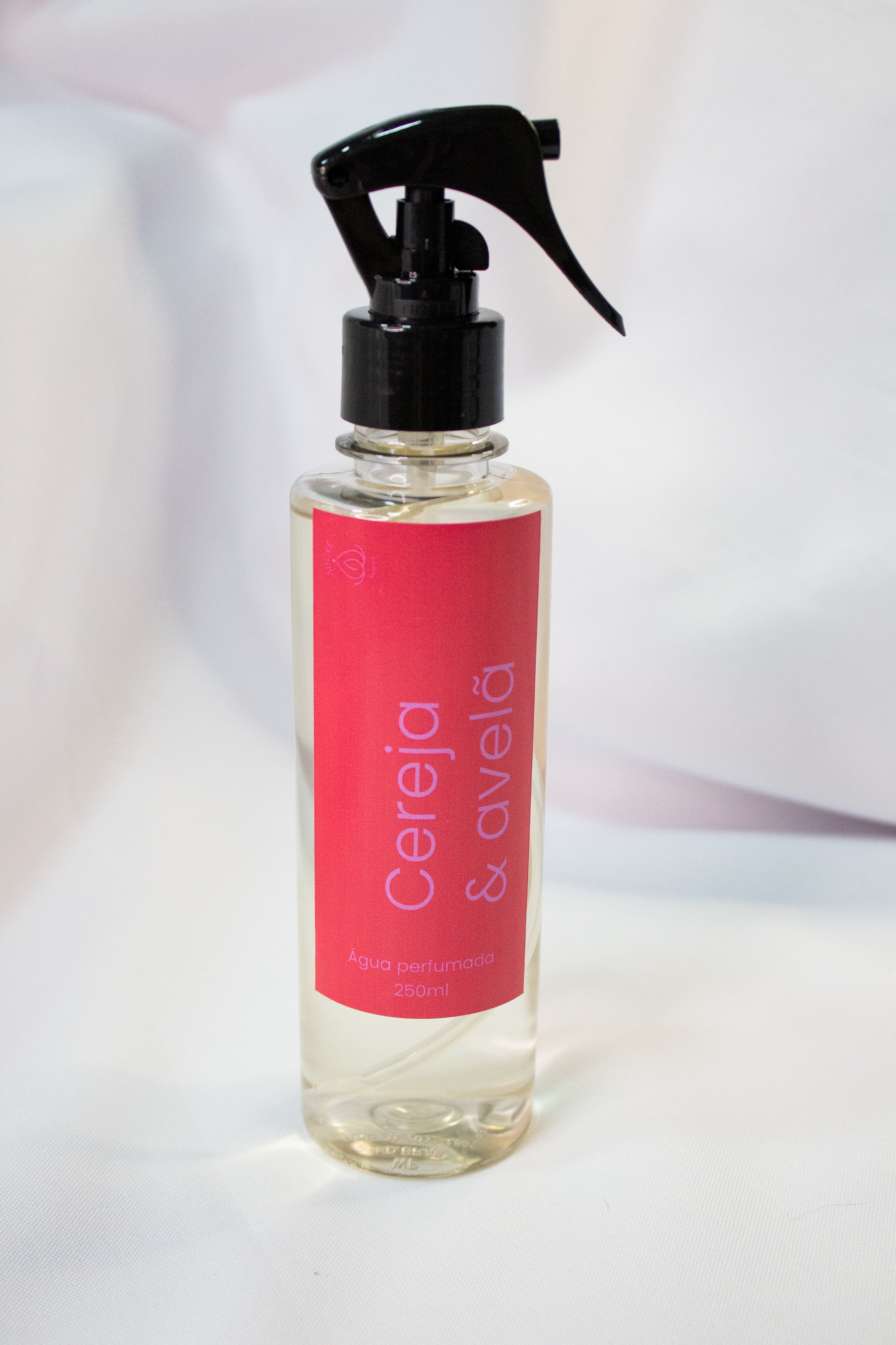 Água perfumada Cereja e avelã