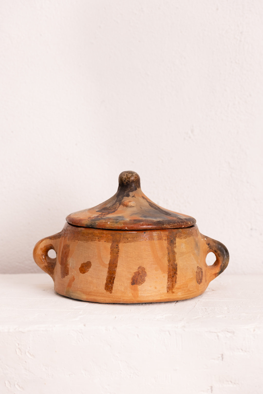 Marmite et ses 5 bols vintage en terre cuite avec motifs Chaouis - Pot and its 5 vintage terracotta bowls with Chaouis patterns