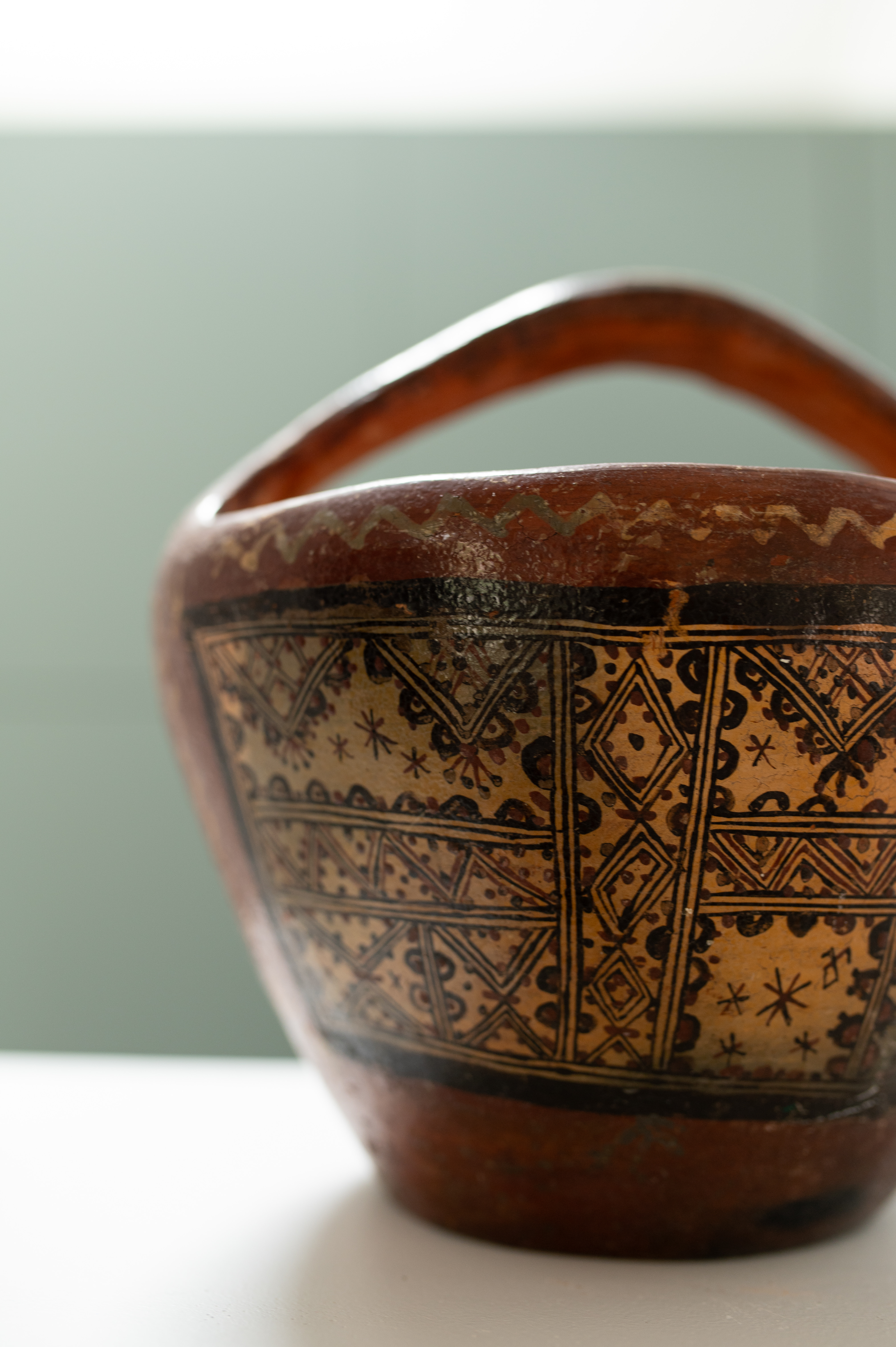 Pot à lait vintage en terre cuite avec motifs Kabyles - Vintage terracotta milk jug with kabyles patterns