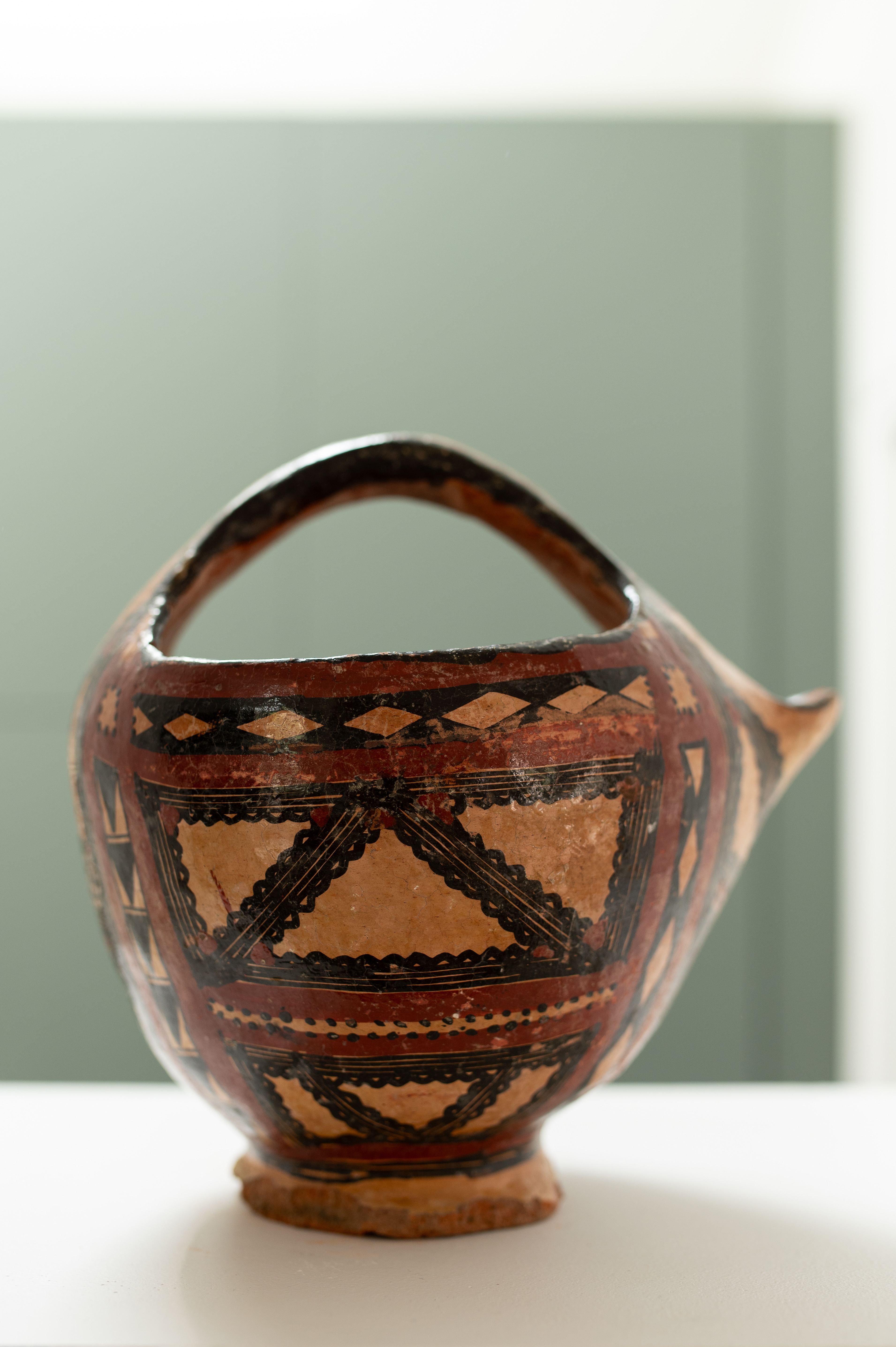 Pot à lait vintage en terre cuite avec motifs Kabyles - Vintage terracotta milk jug with kabyles patterns