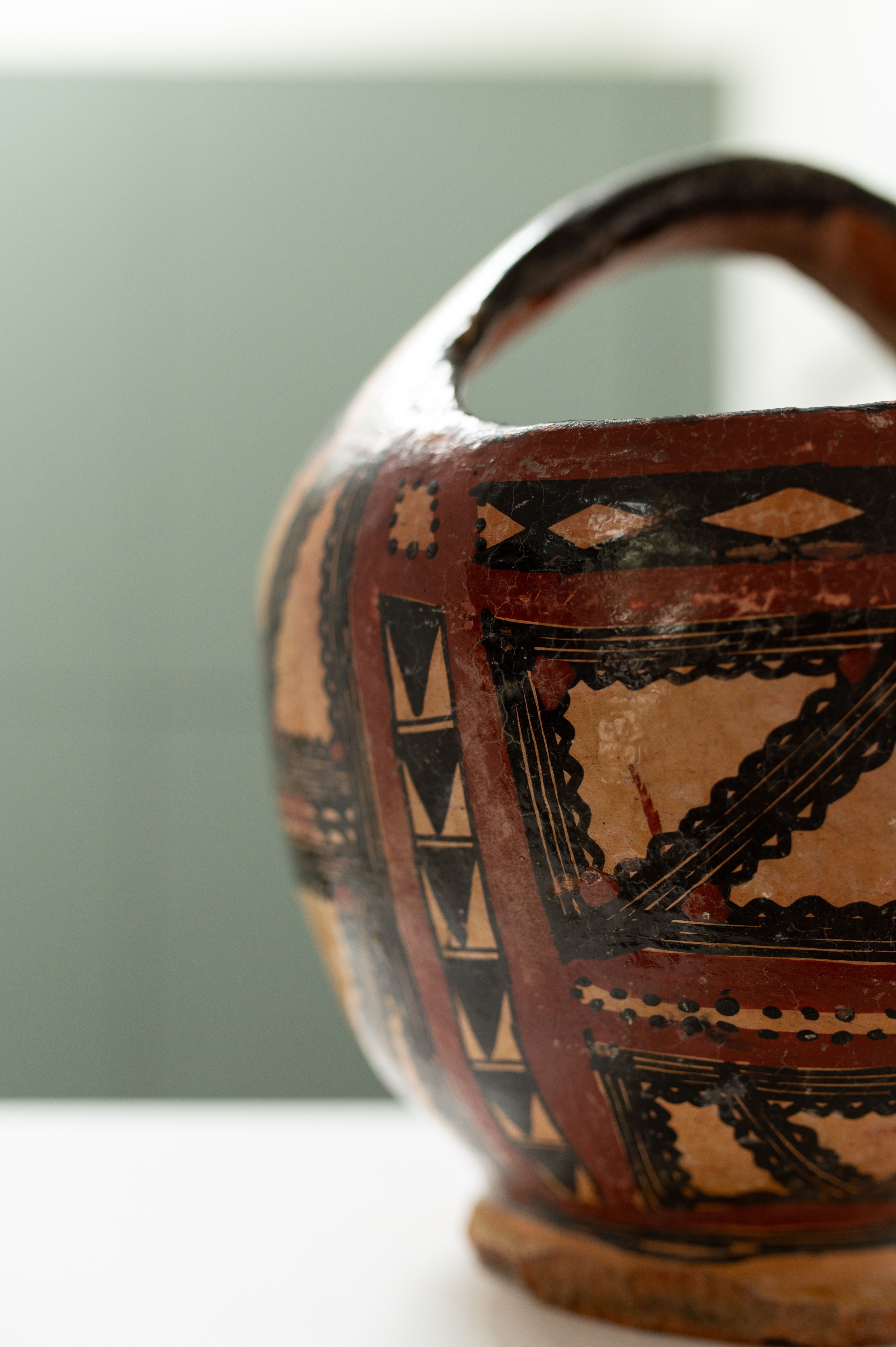 Pot à lait vintage en terre cuite avec motifs Kabyles - Vintage terracotta milk jug with kabyles patterns