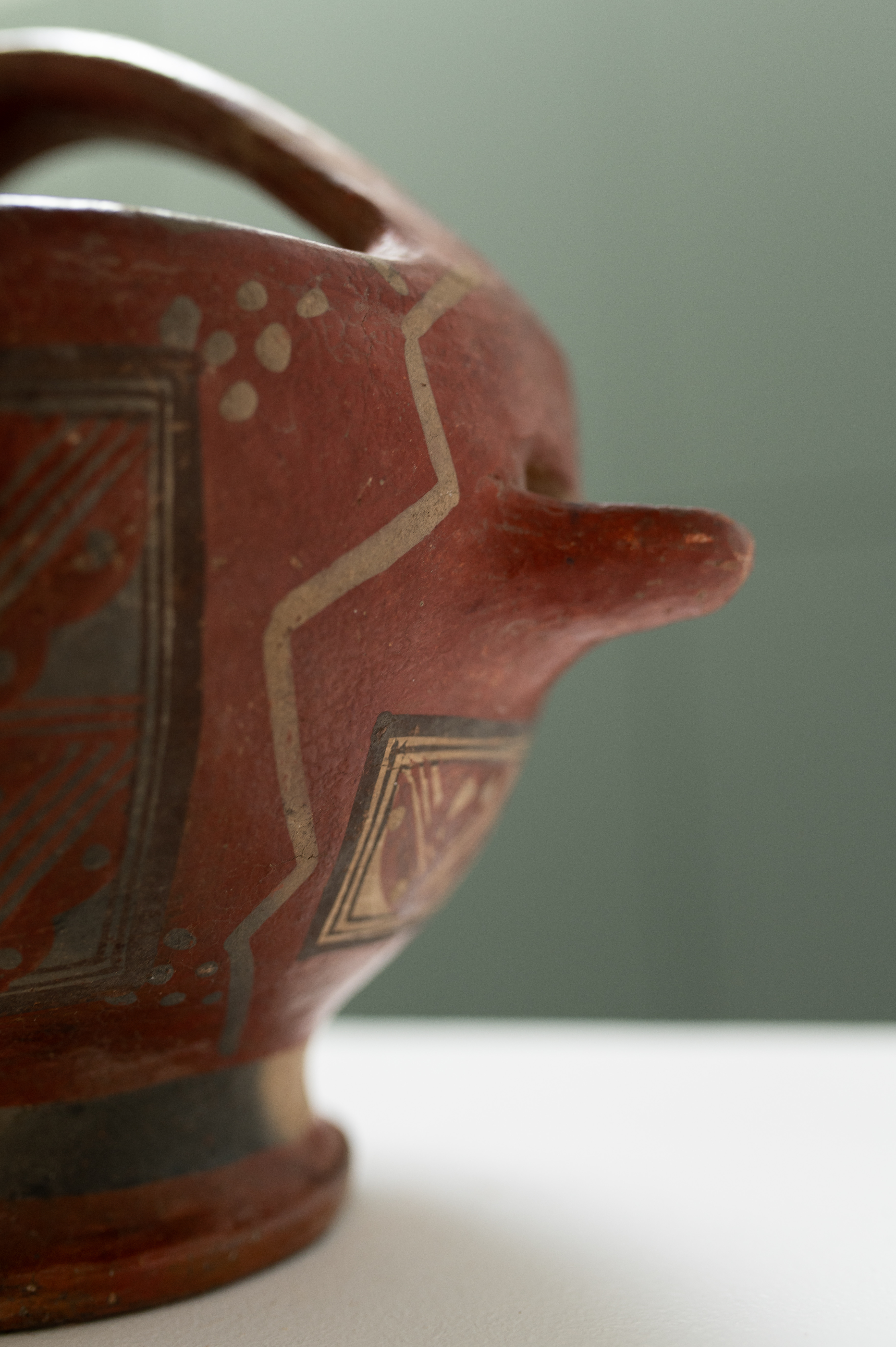 Pot à lait vintage en terre cuite avec motifs Kabyles - Vintage terracotta milk jug with kabyles patterns