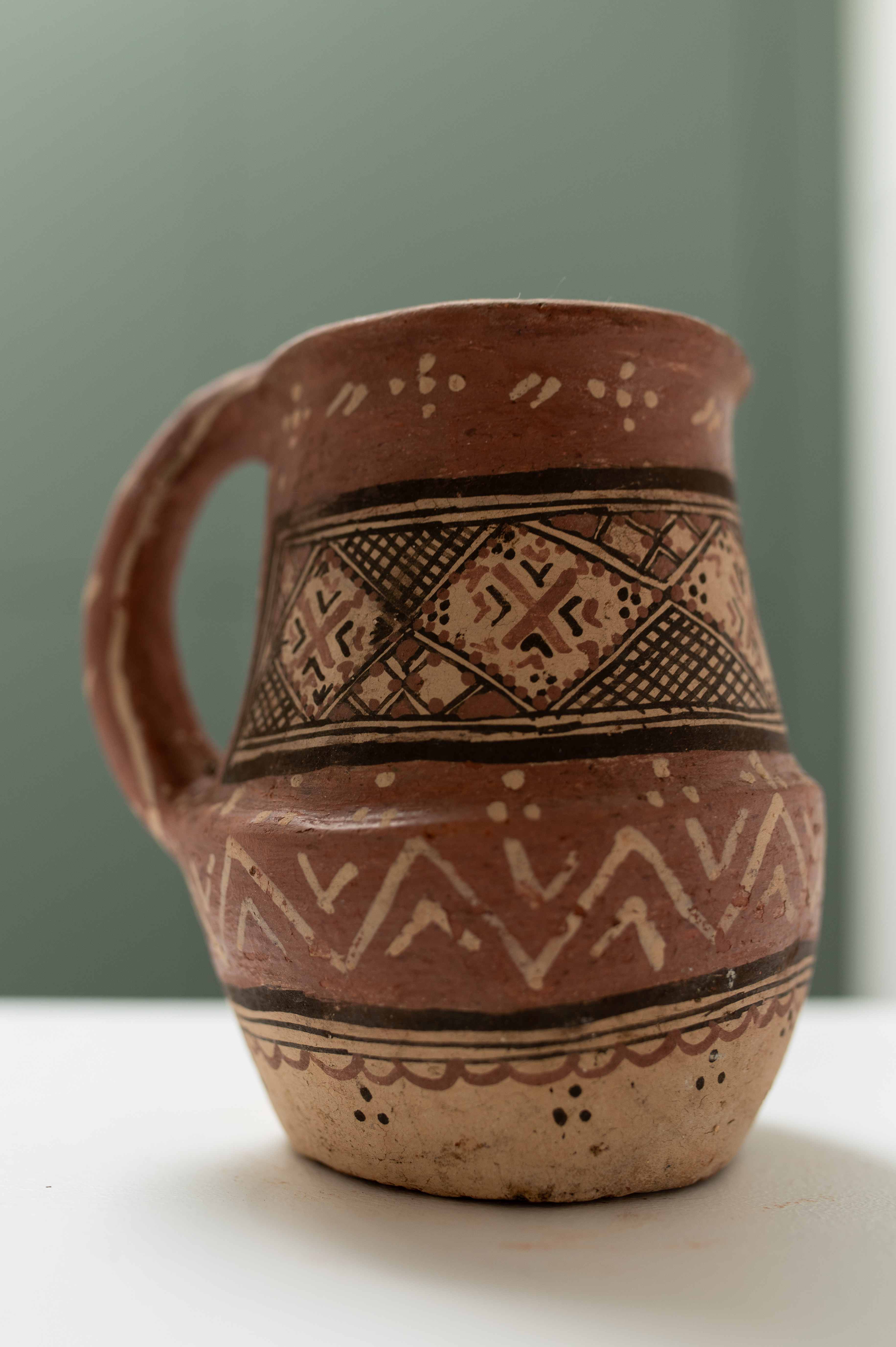 Pichet vintage en terre cuite avec motifs Kabyles - Vintage terracotta pitcher with Kabyle patterns