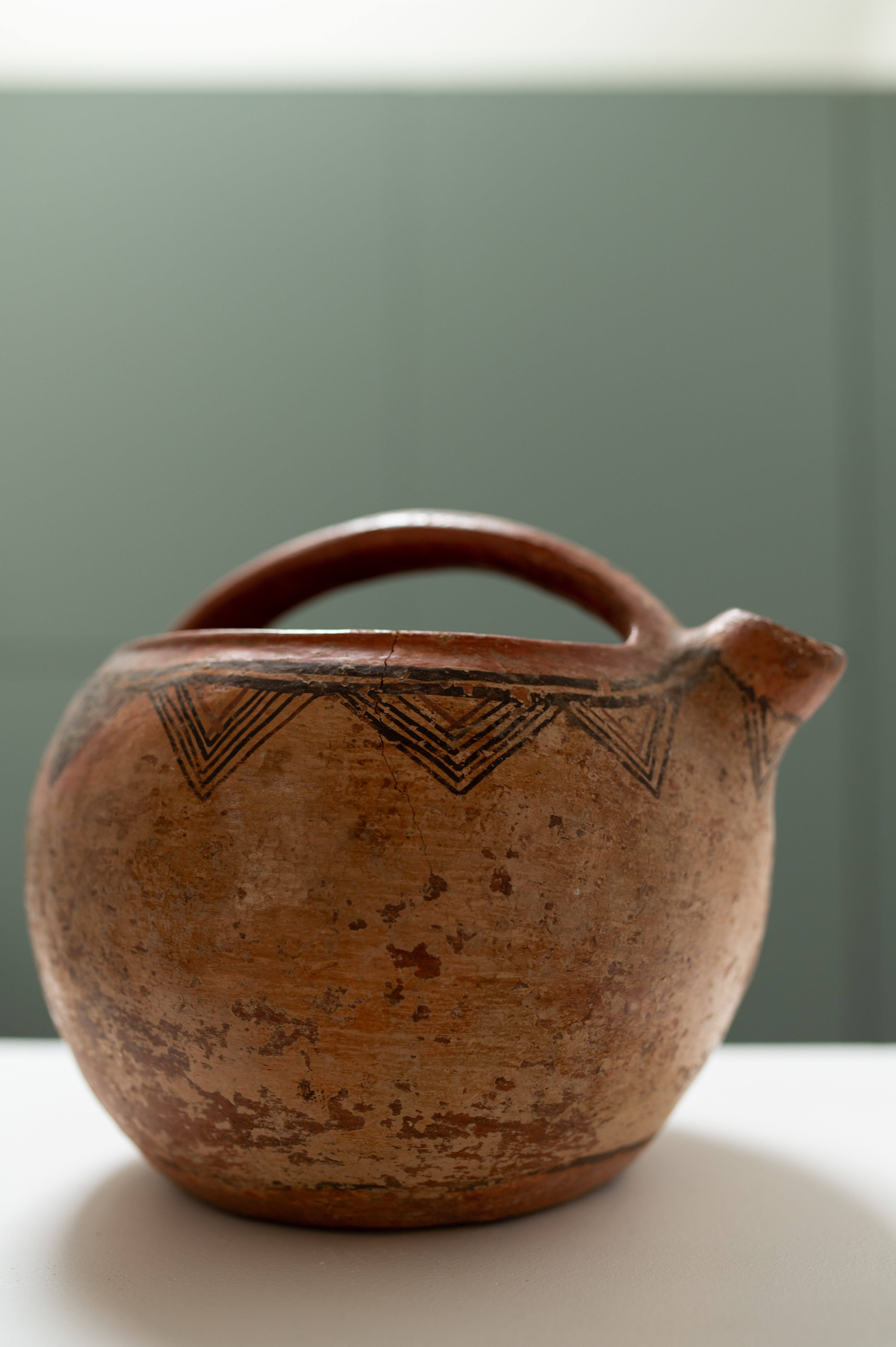 Pot à lait vintage en terre cuite avec motifs Kabyles - Vintage terracotta milk jug with kabyles patterns