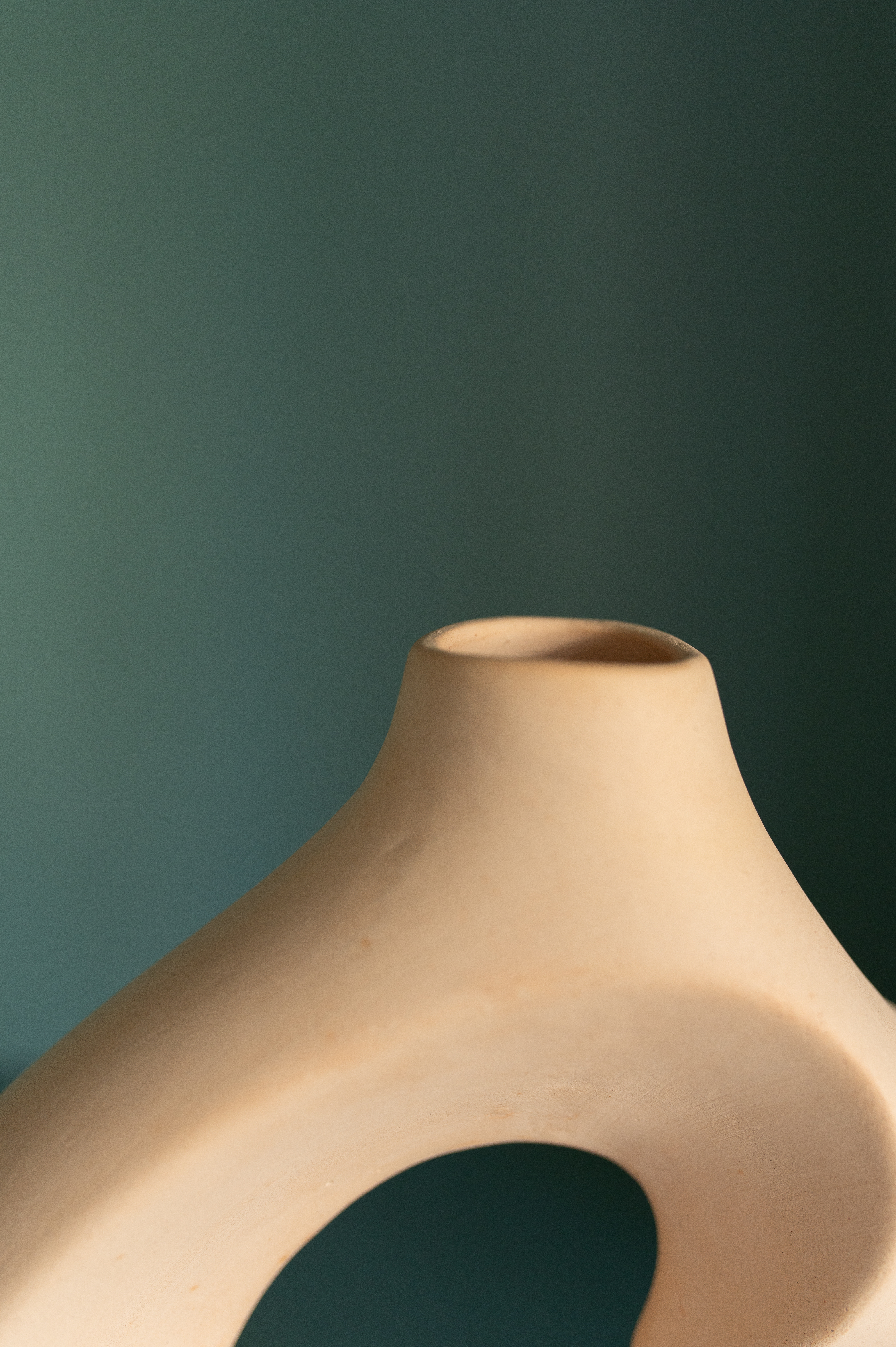 Vase en céramique moderne