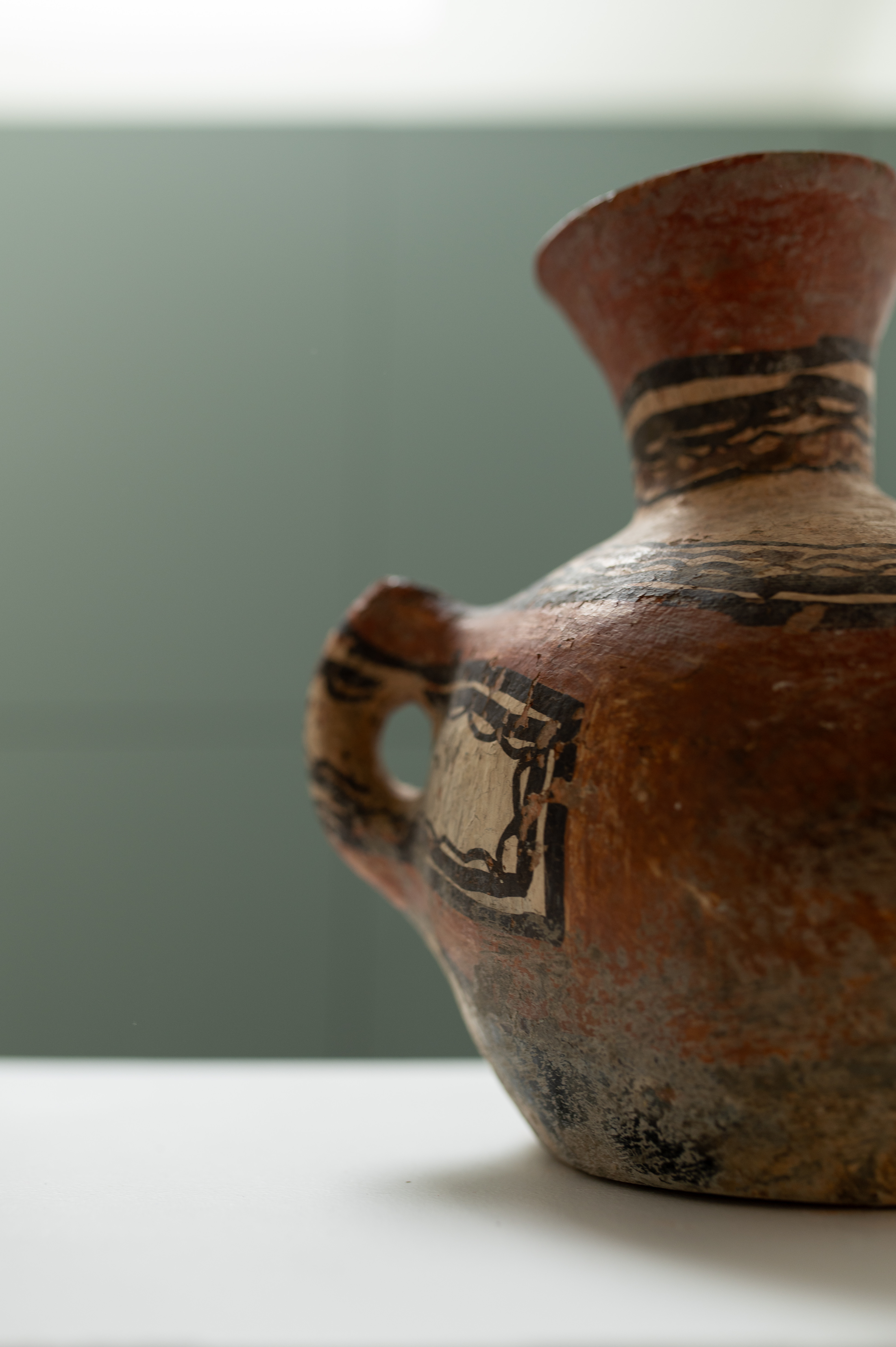 Pichet vintage en terre cuite avec motifs Kabyles - Vintage terracotta pitcher with Kabyle patterns