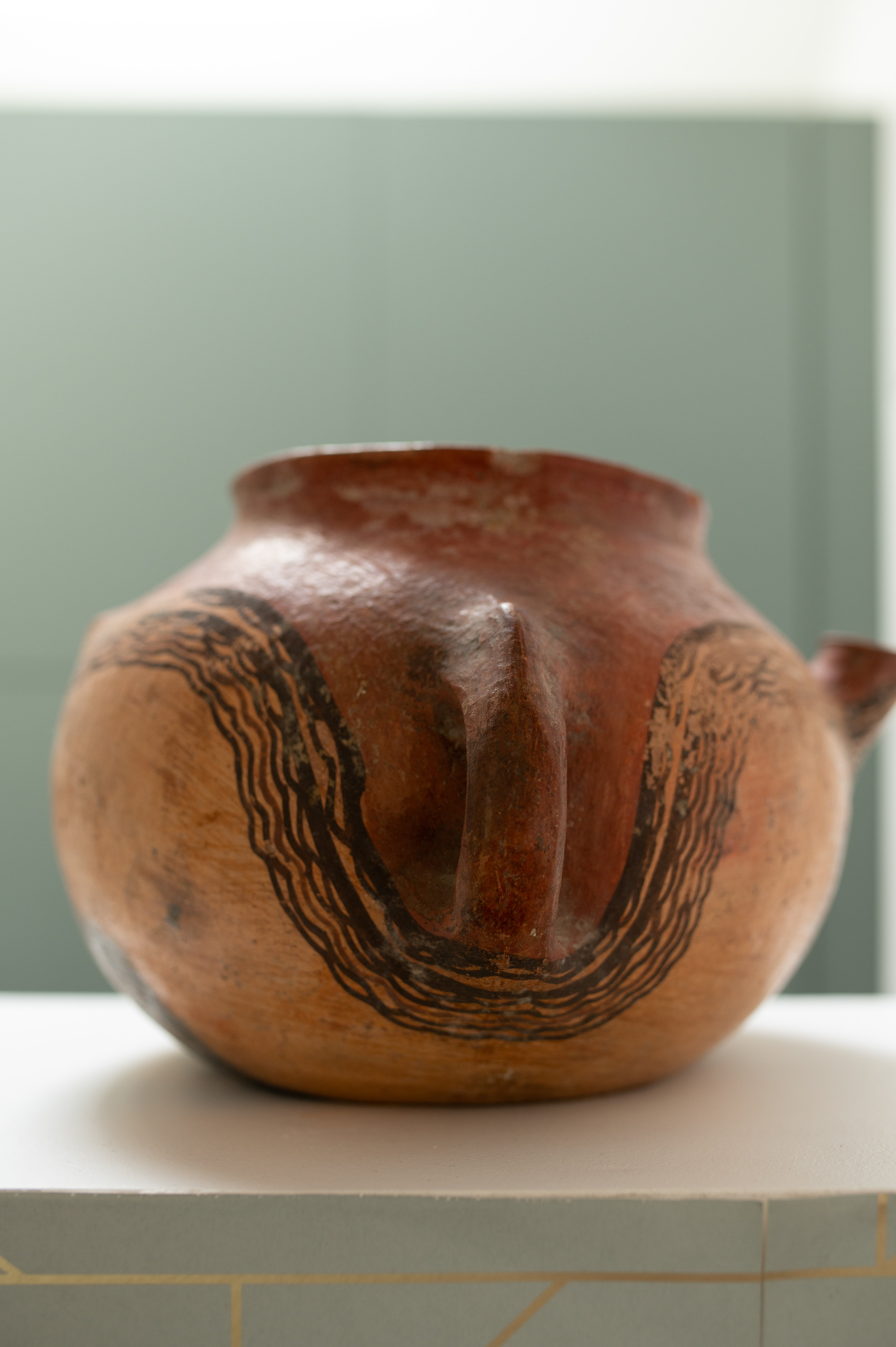 Pichet vintage en terre cuite avec motifs Kabyles - Vintage terracotta pitcher with Kabyle patterns