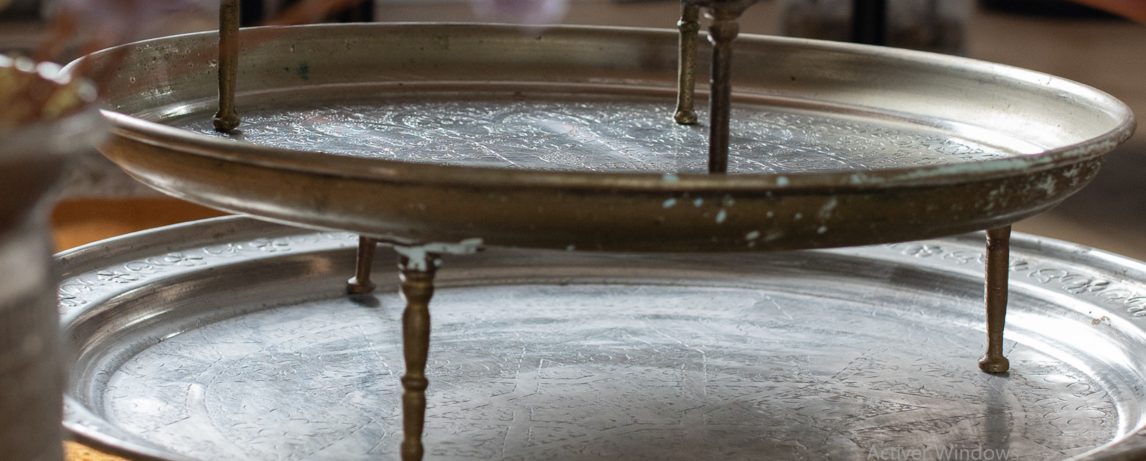 "Snei" Table en cuivre  "