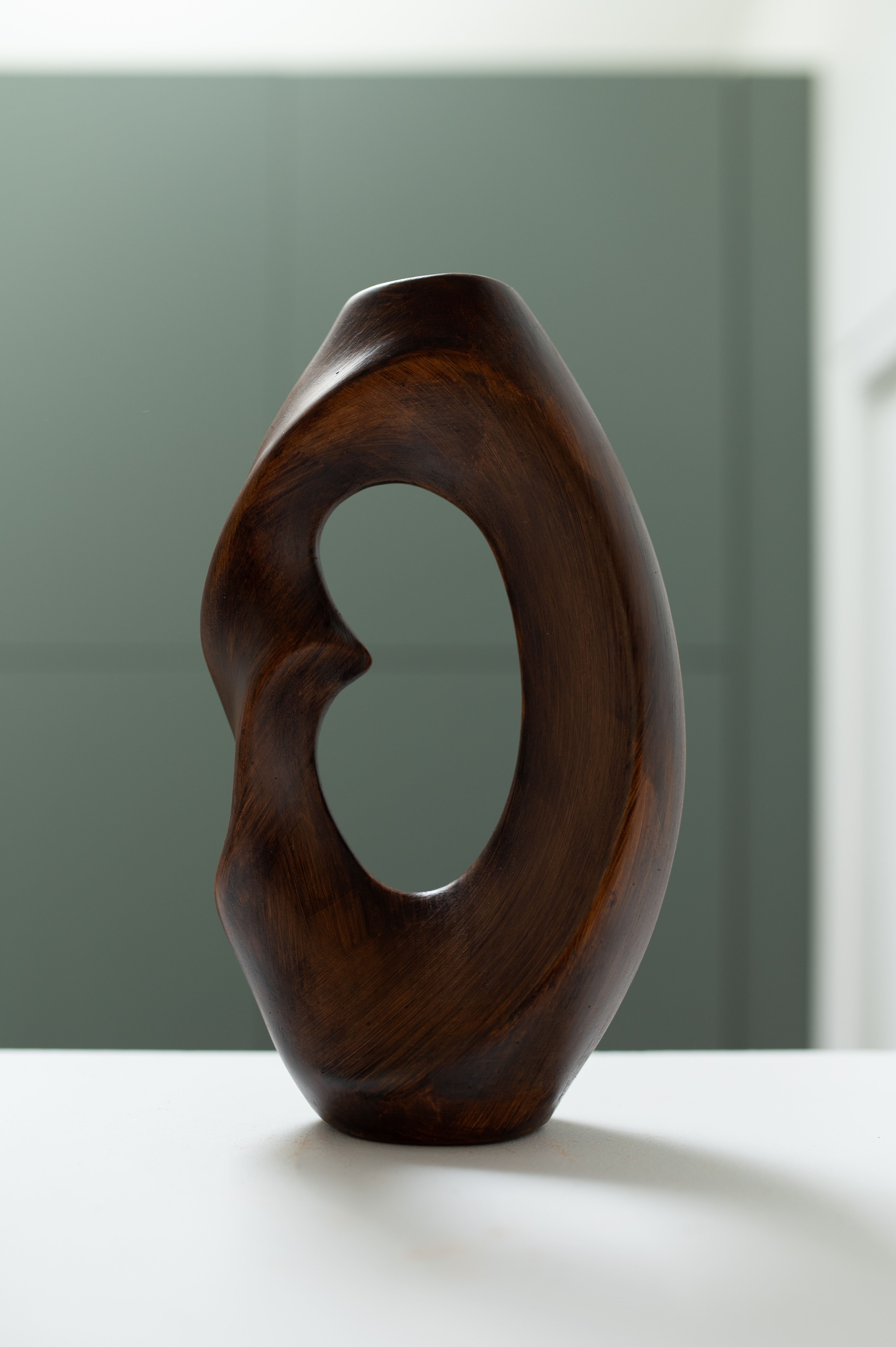 Vase en céramique moderne