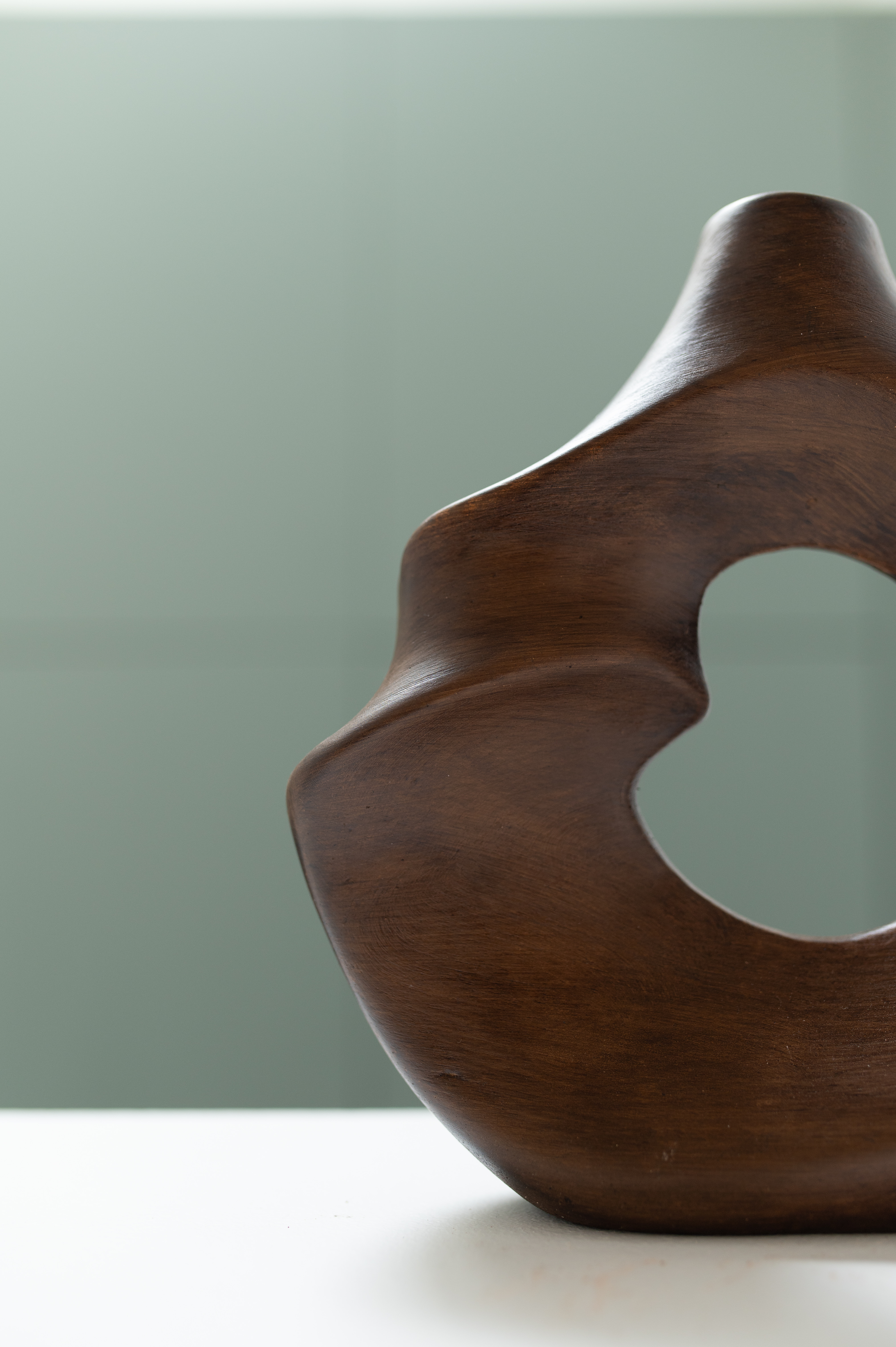 Vase en céramique moderne 