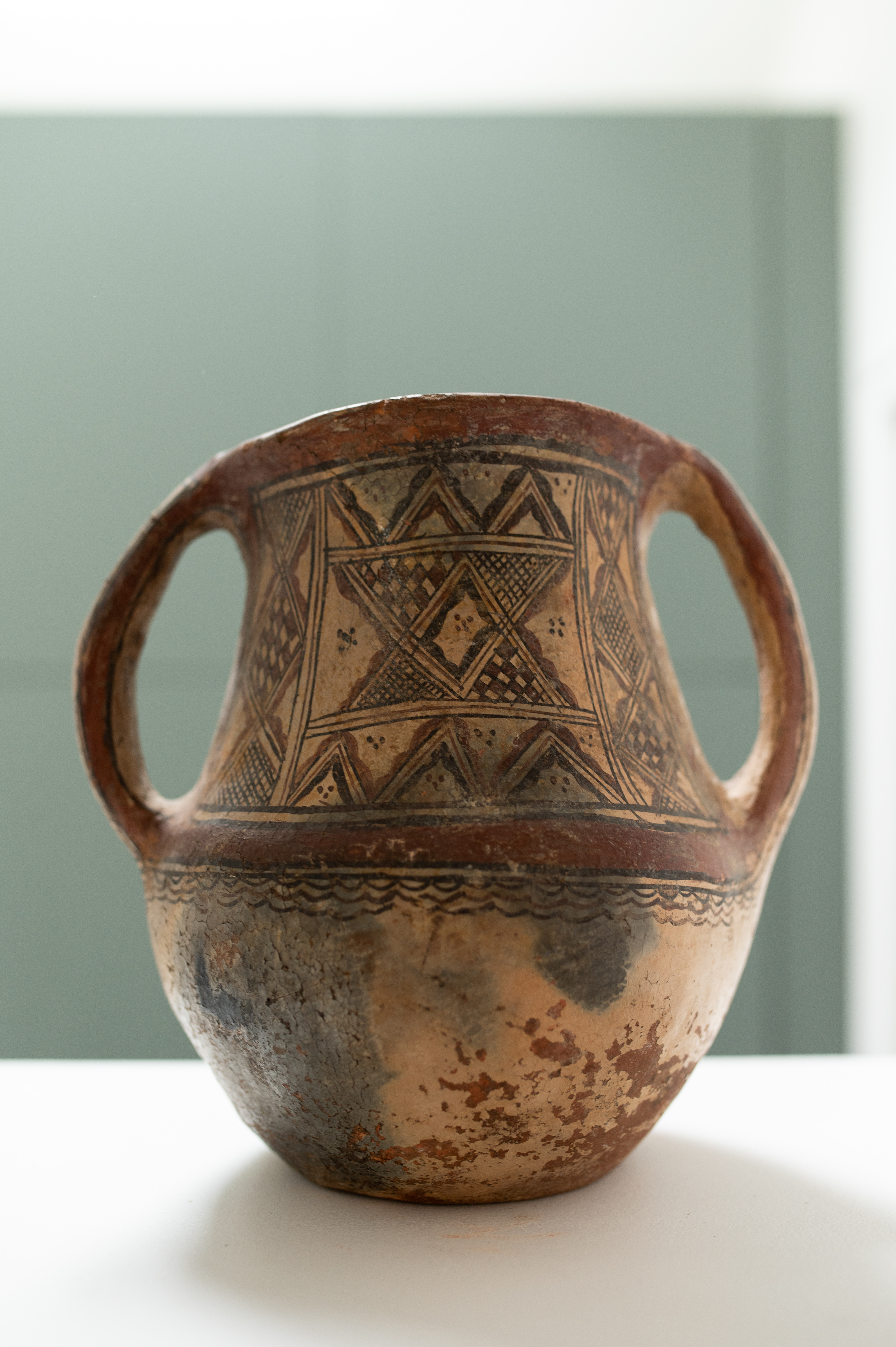 Jarre vintage en terre cuite avec motifs Kabyles - Terracotta Vintage Jar with Kabyle Patterns