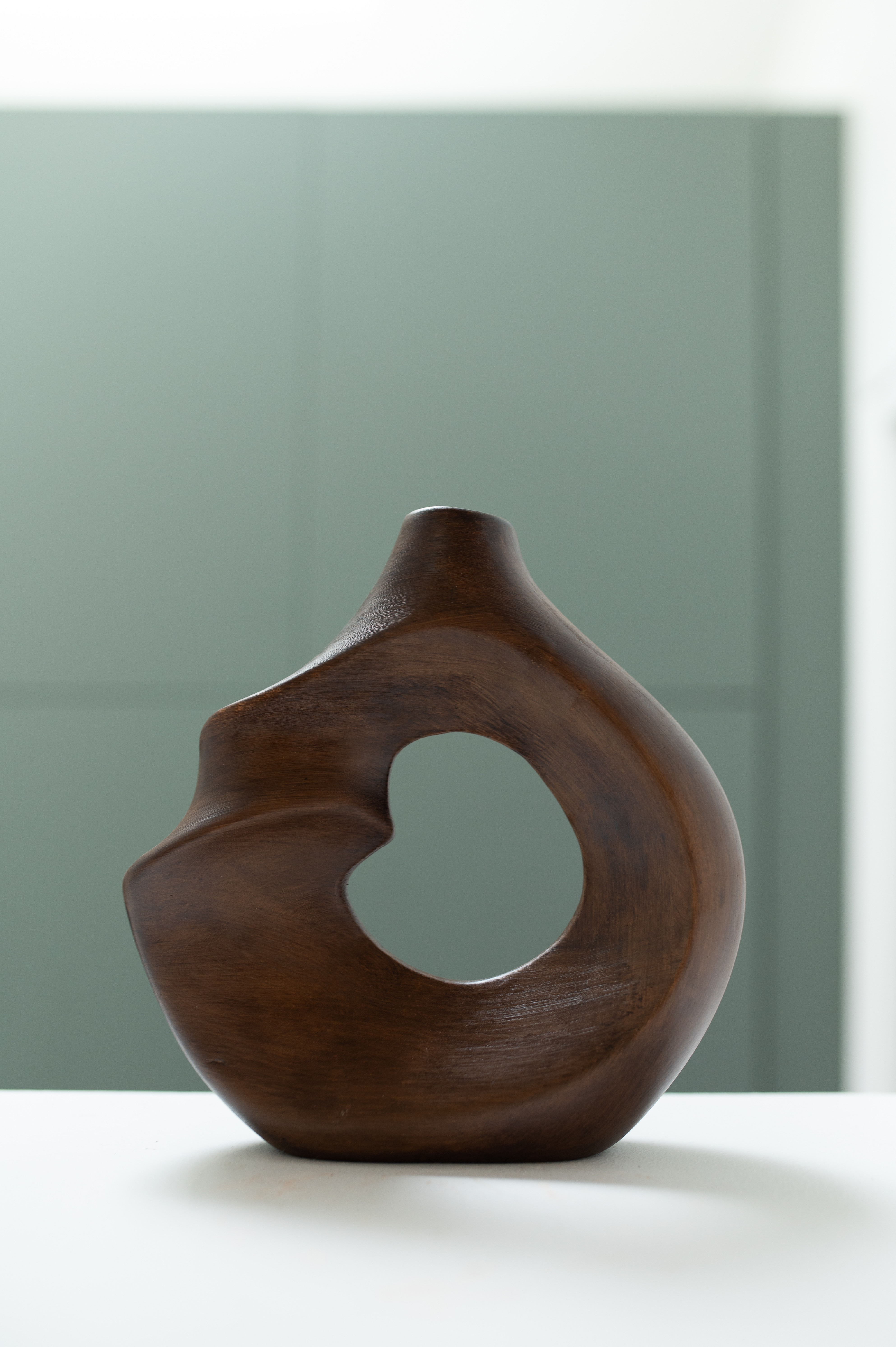 Vase en céramique moderne 